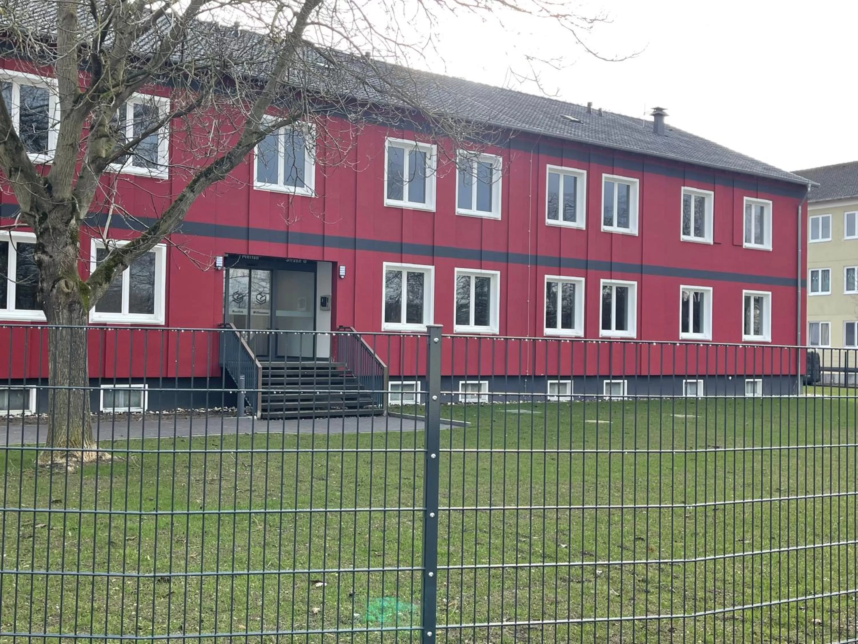 Property building in Yebs Hotel