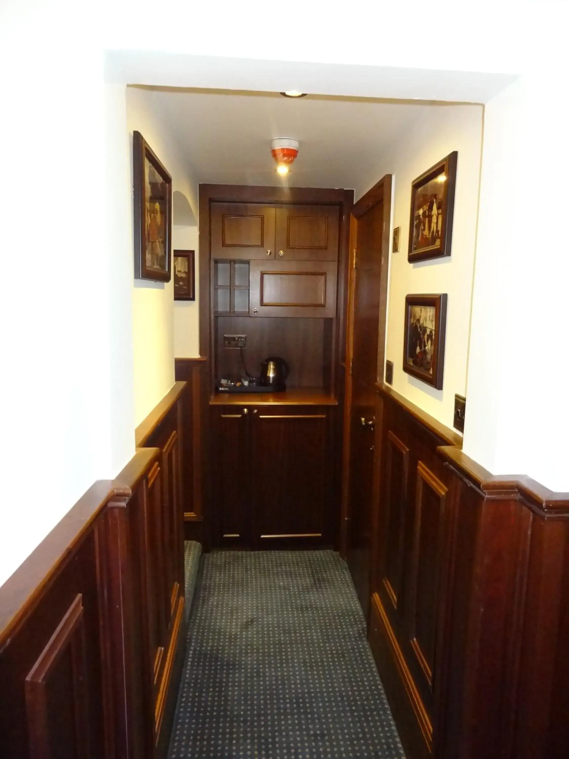Lobby or reception in Regency House Hotel