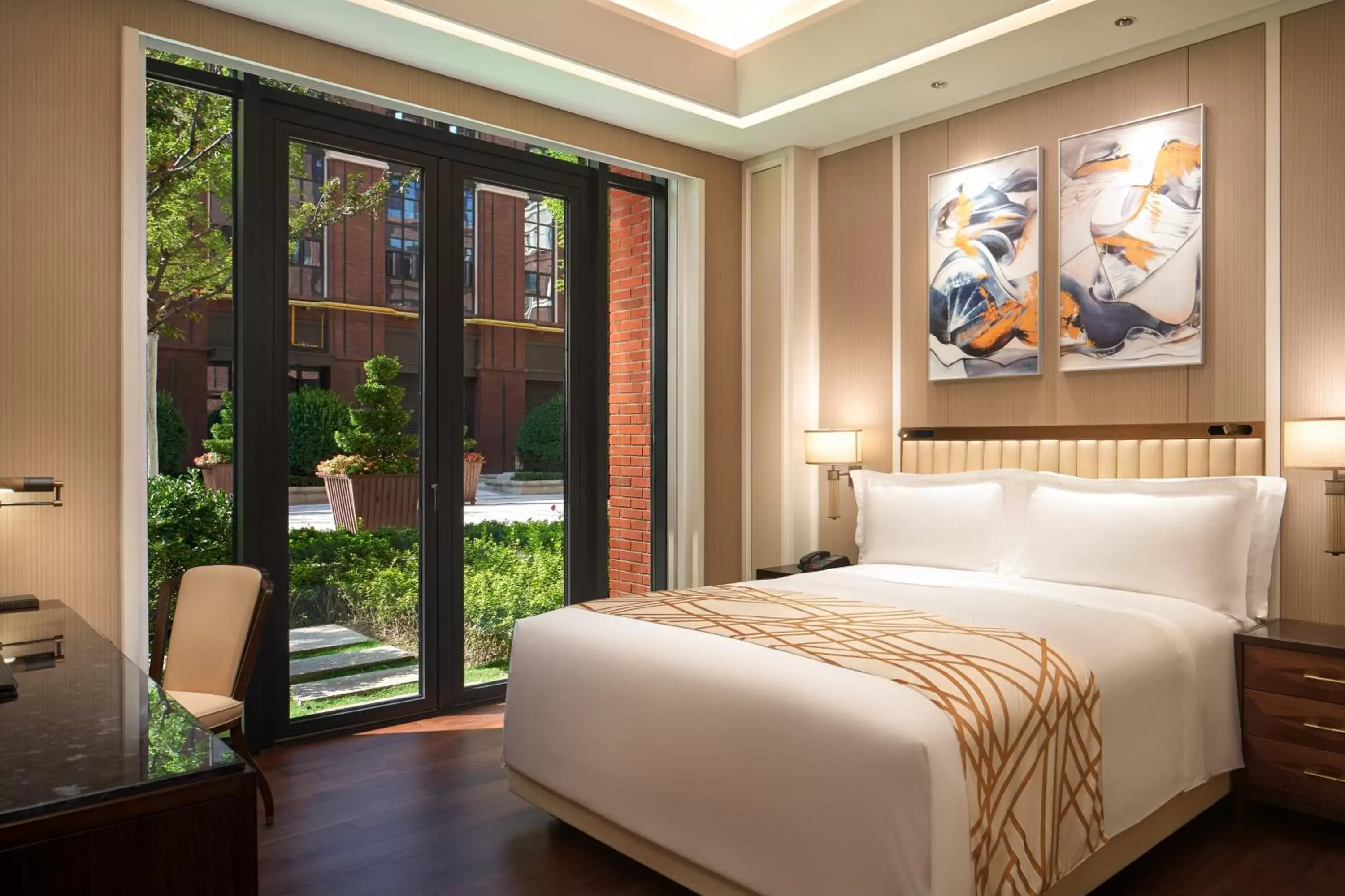 Bedroom, Bed in Conrad Tianjin