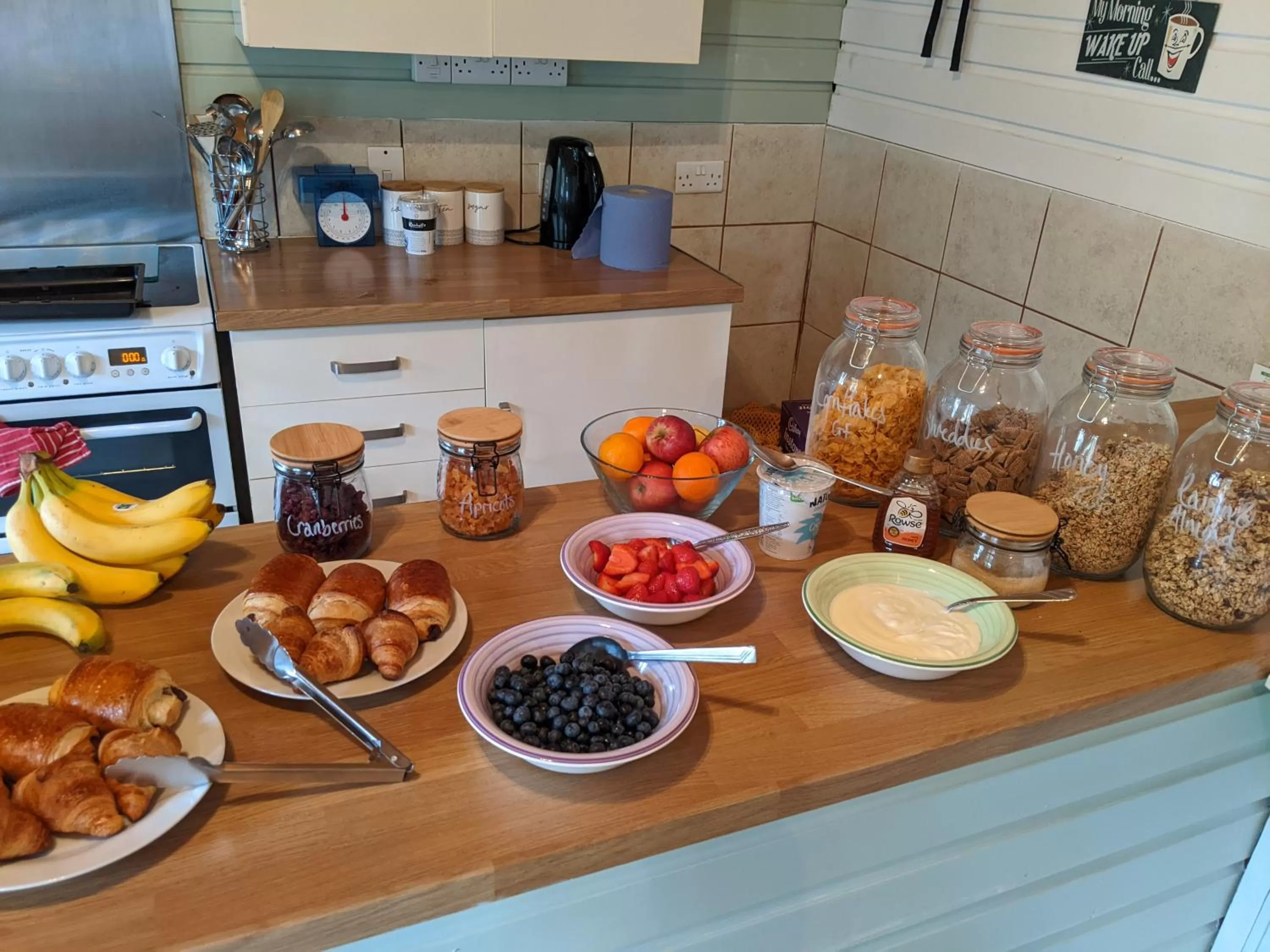 Breakfast in Kingfisher Barn