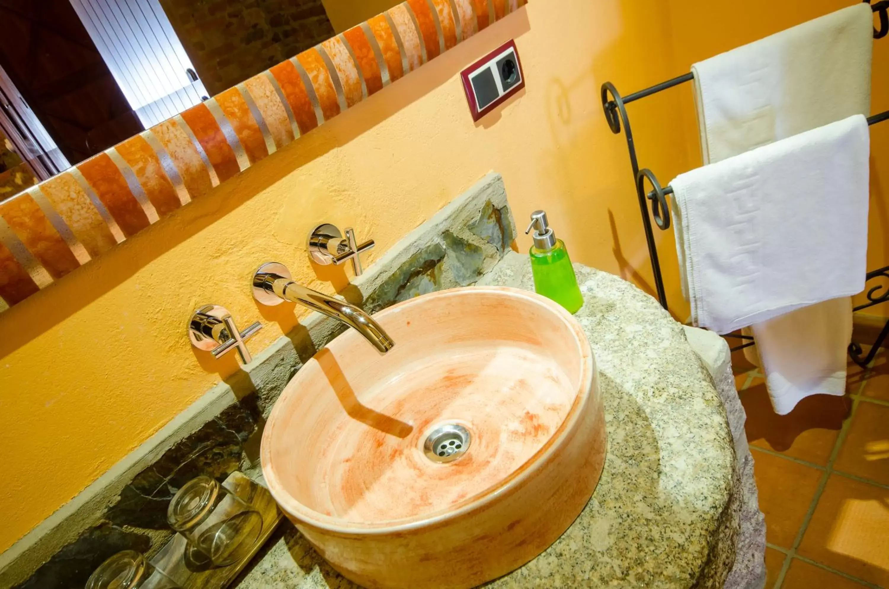 Bathroom in Hotel Rural Cerro Principe