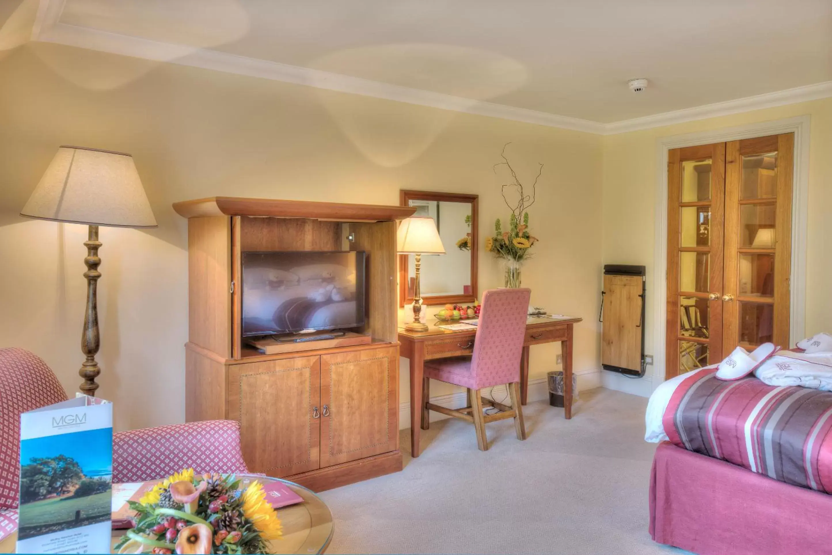 Photo of the whole room, TV/Entertainment Center in Muthu Newton Hotel (Near Inverness Airport)