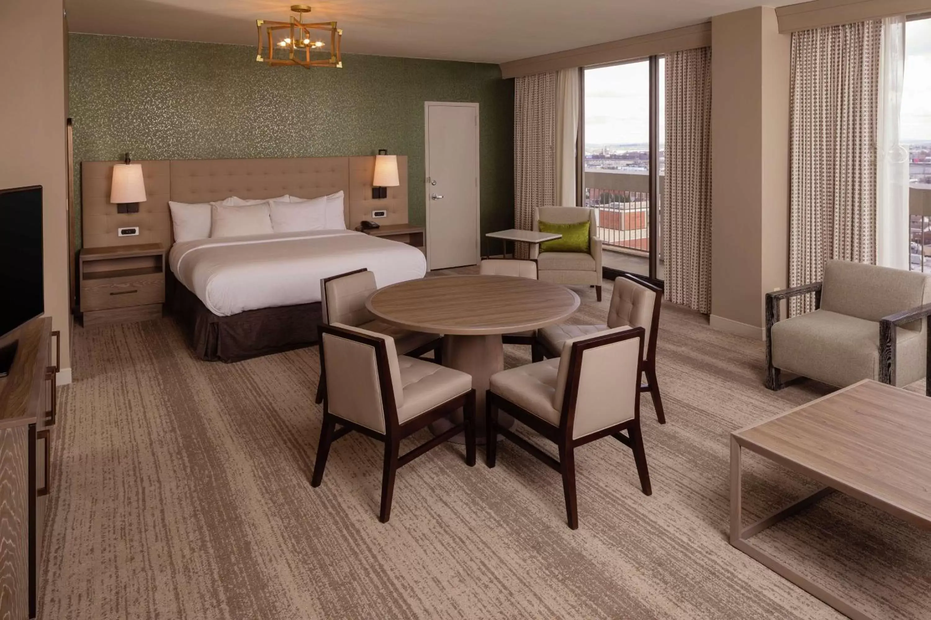 Living room, Bed in Hilton Birmingham Downtown at UAB Living room, Bed in Hilton Birmingham Downtown at UAB