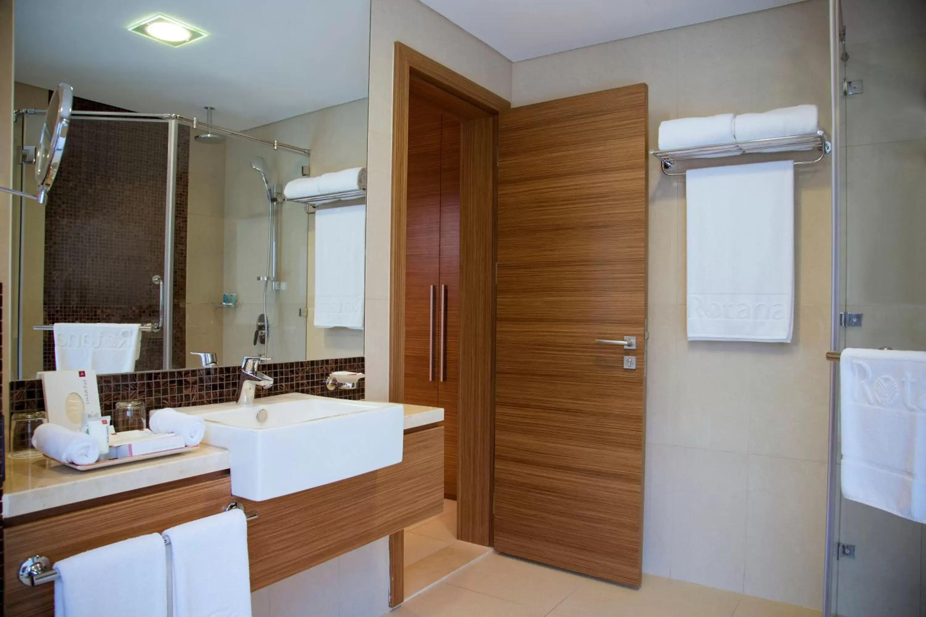 Bathroom in Majestic Arjaan by Rotana – Manama