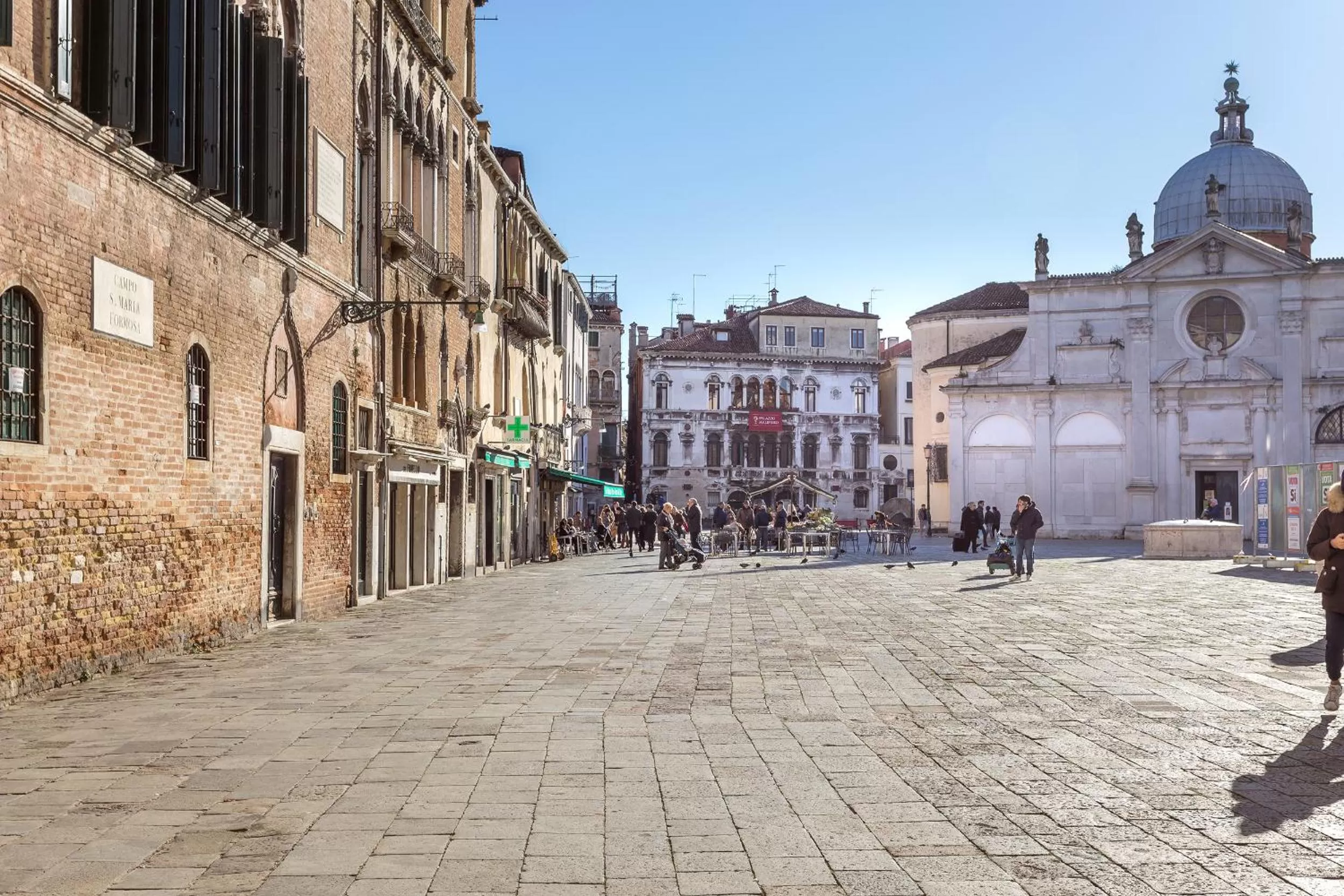 Decorative detail in Ruzzini Palace Hotel