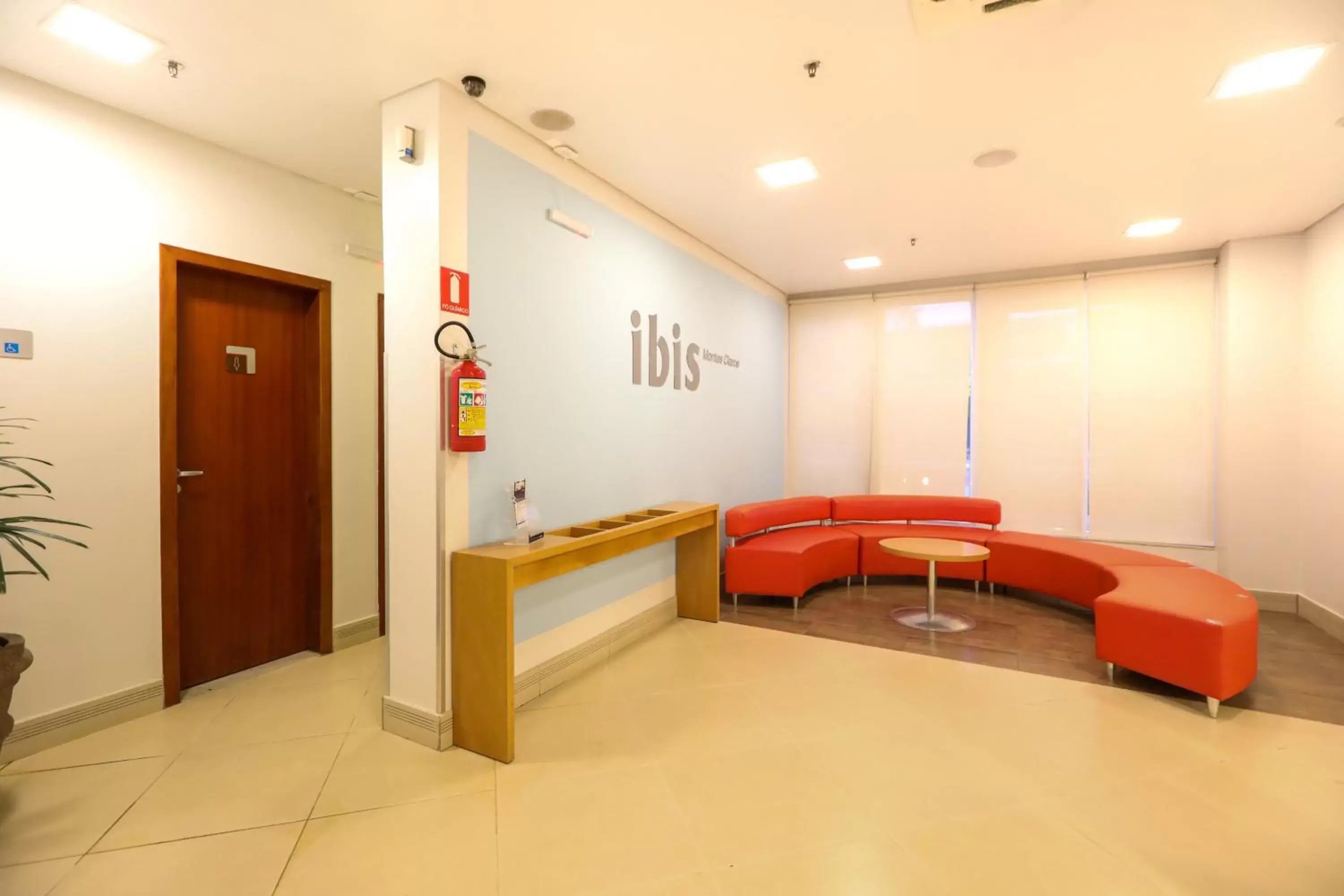 Lobby or reception, Lobby/Reception in ibis Montes Claros Shopping