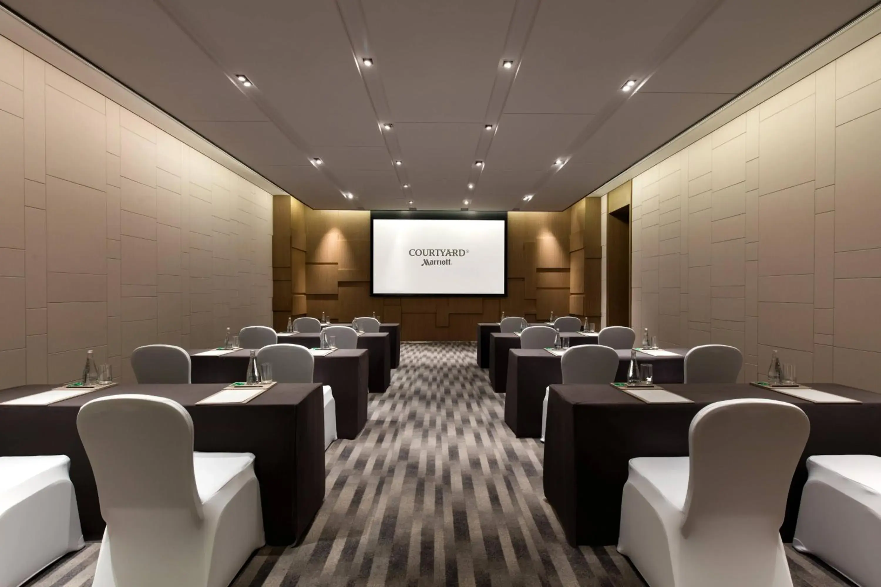 Meeting/conference room in Courtyard by Marriott Changsha South