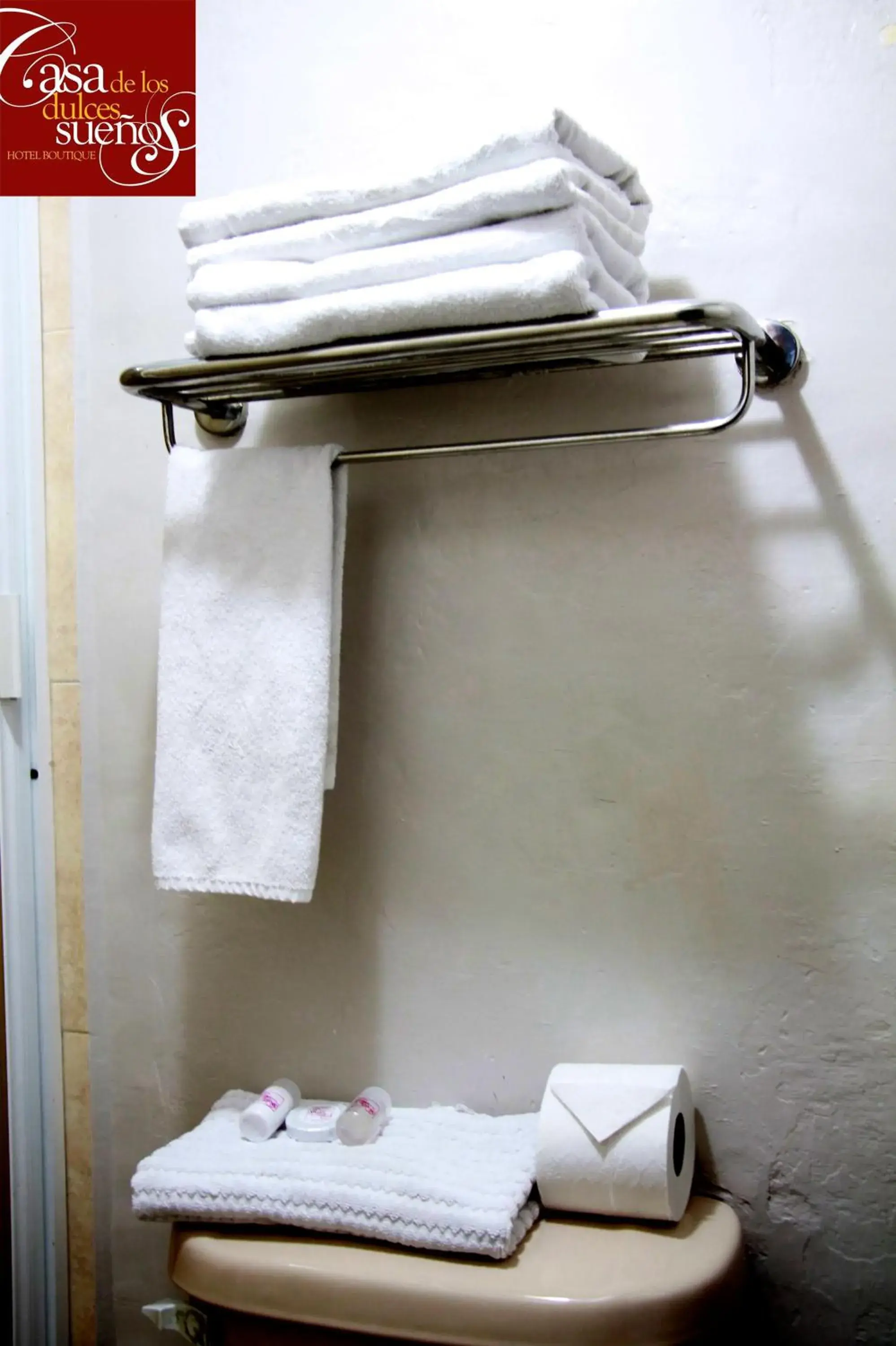 towels, Bathroom in Casa de los Dulces Sueños