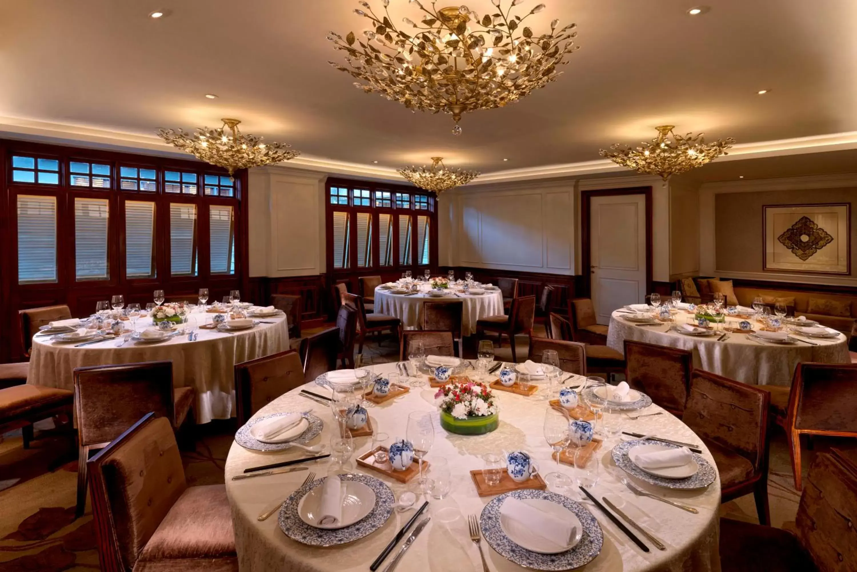 Restaurant/Places to Eat in InterContinental Singapore, an IHG Hotel