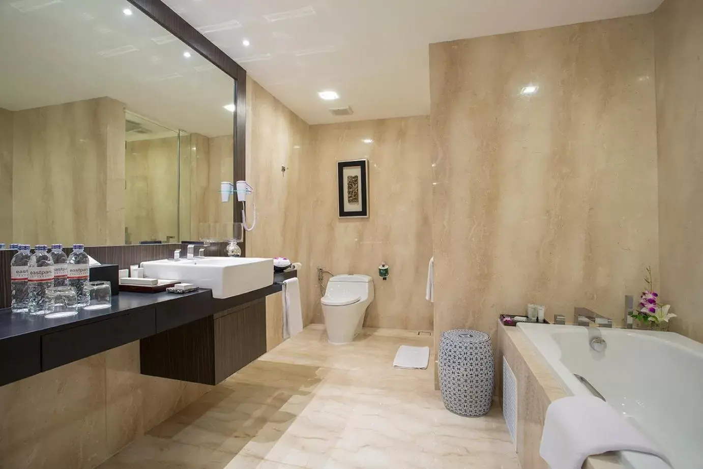 Bathroom in Eastparc Hotel Yogyakarta