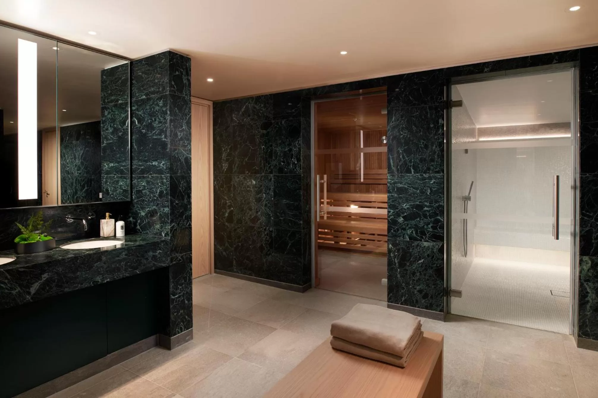 Sauna in Pan Pacific London