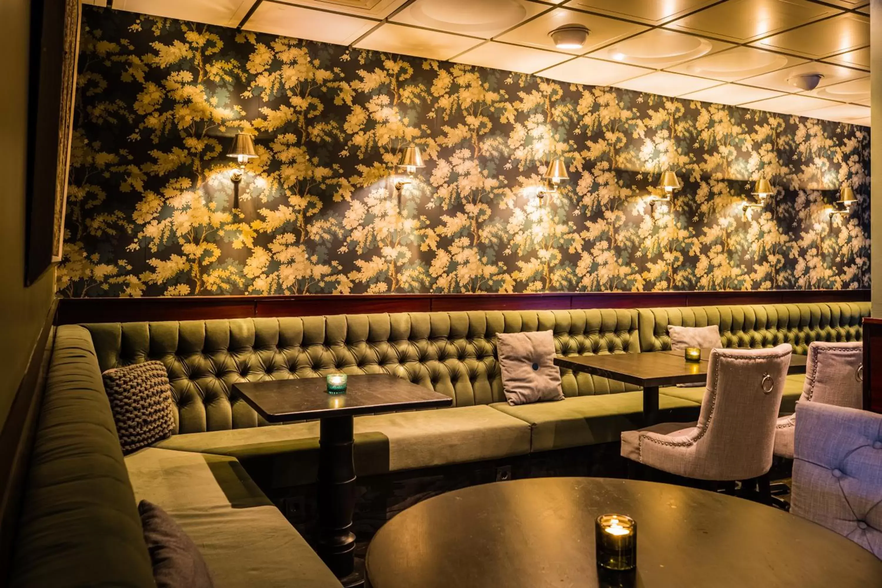 Lounge or bar in Hotel Kea by Keahotels