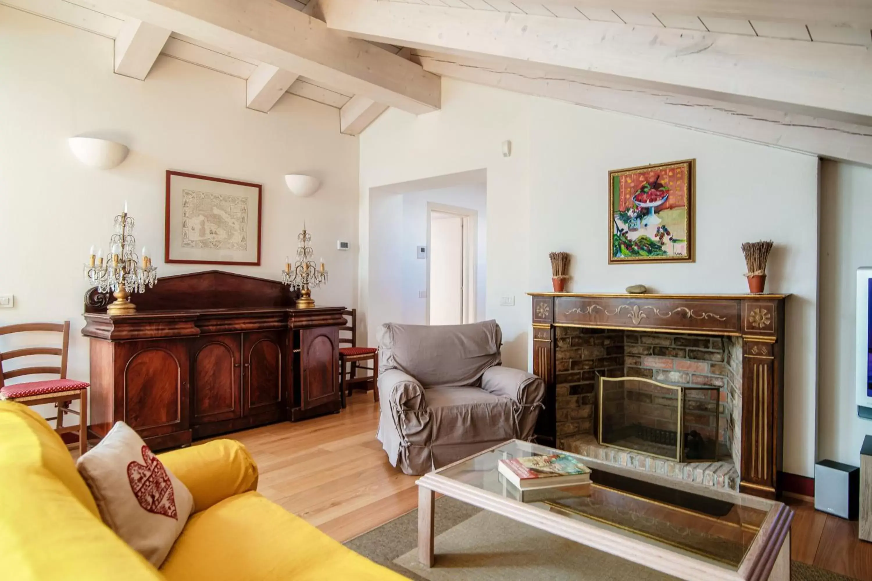 Living room, Seating Area in Castello di Brusata Apartment