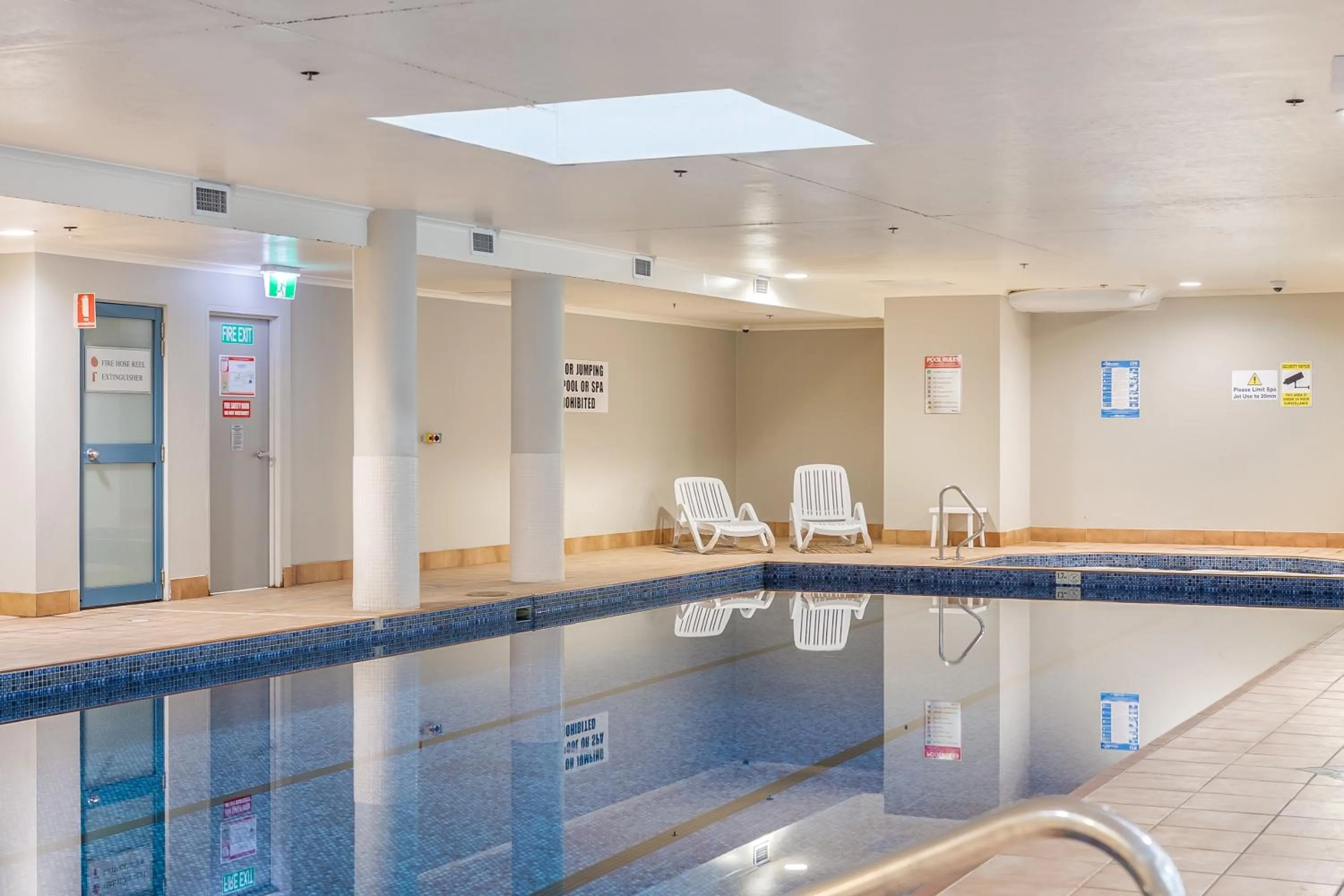 Swimming pool in Oaks Sydney Castlereagh Suites