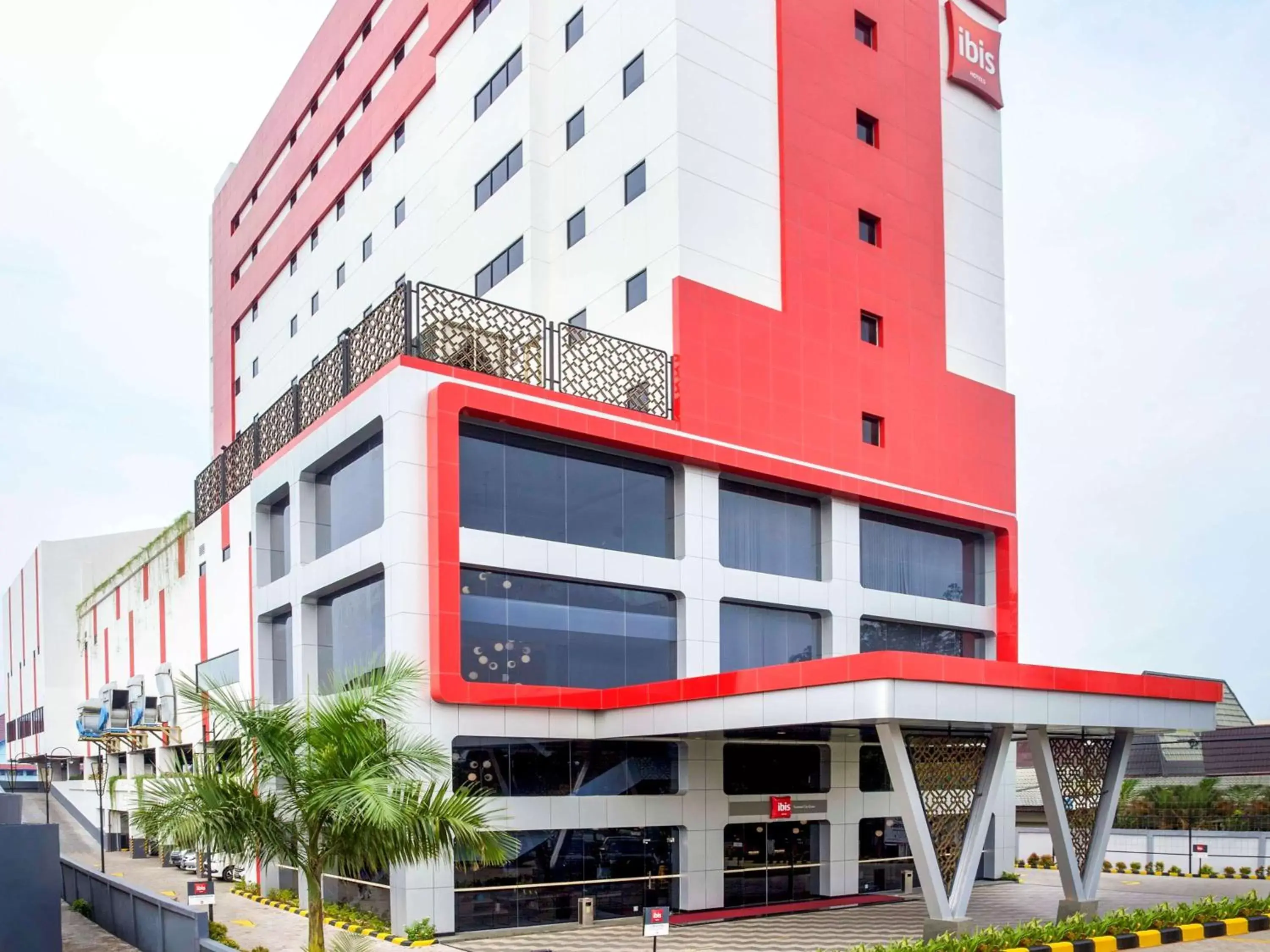 Property Building in ibis Pontianak City Center