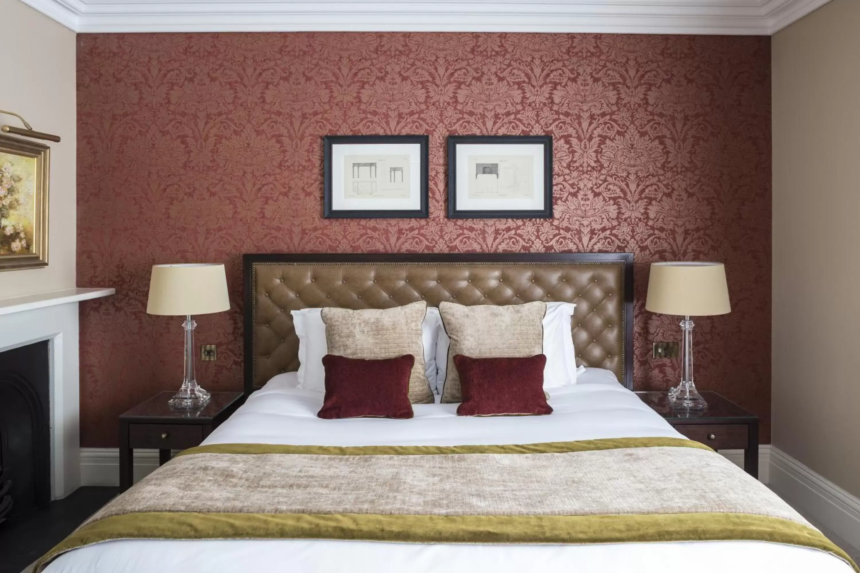Bed in St Paul's Hotel