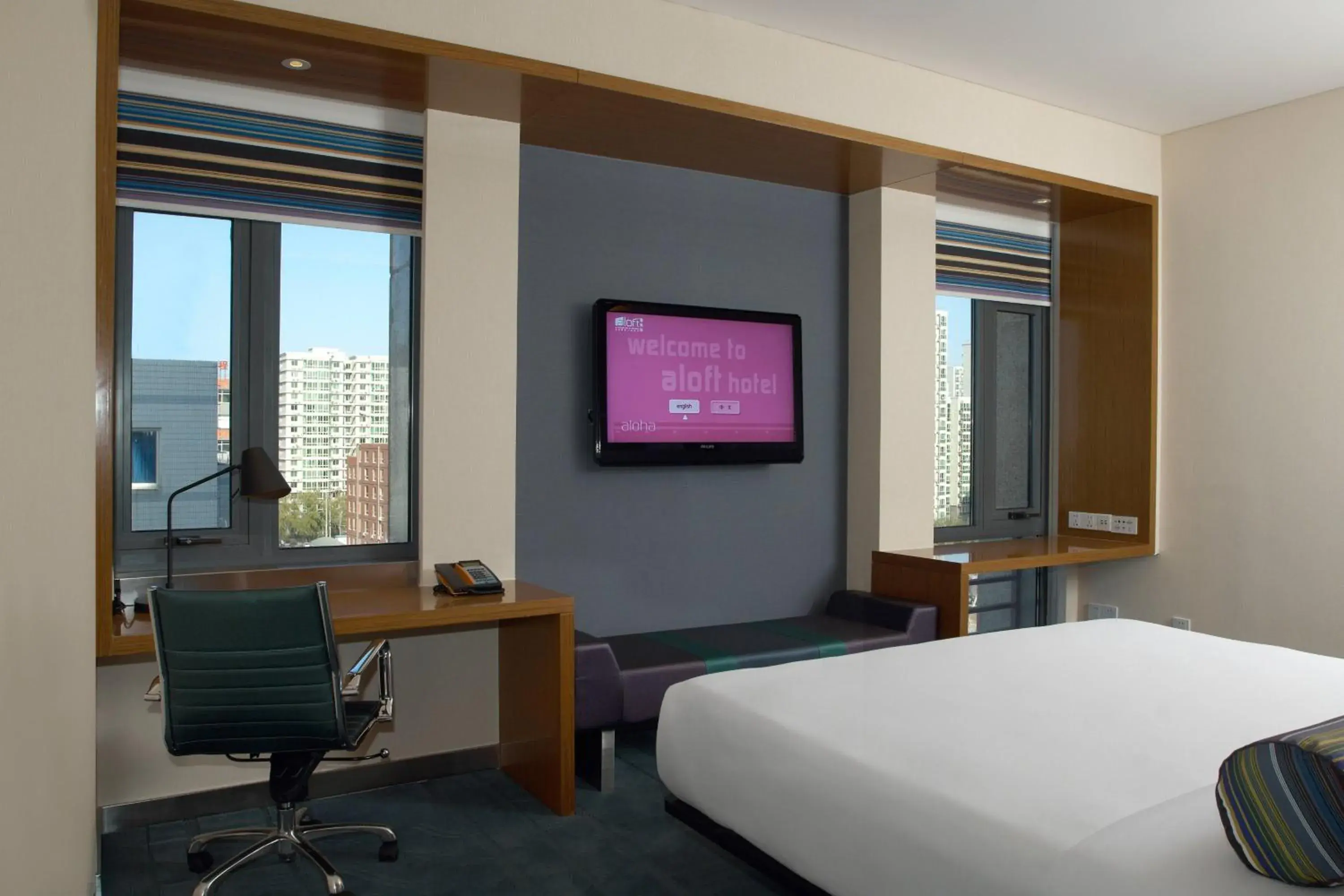 Photo of the whole room, TV/Entertainment Center in Aloft Beijing, Haidian