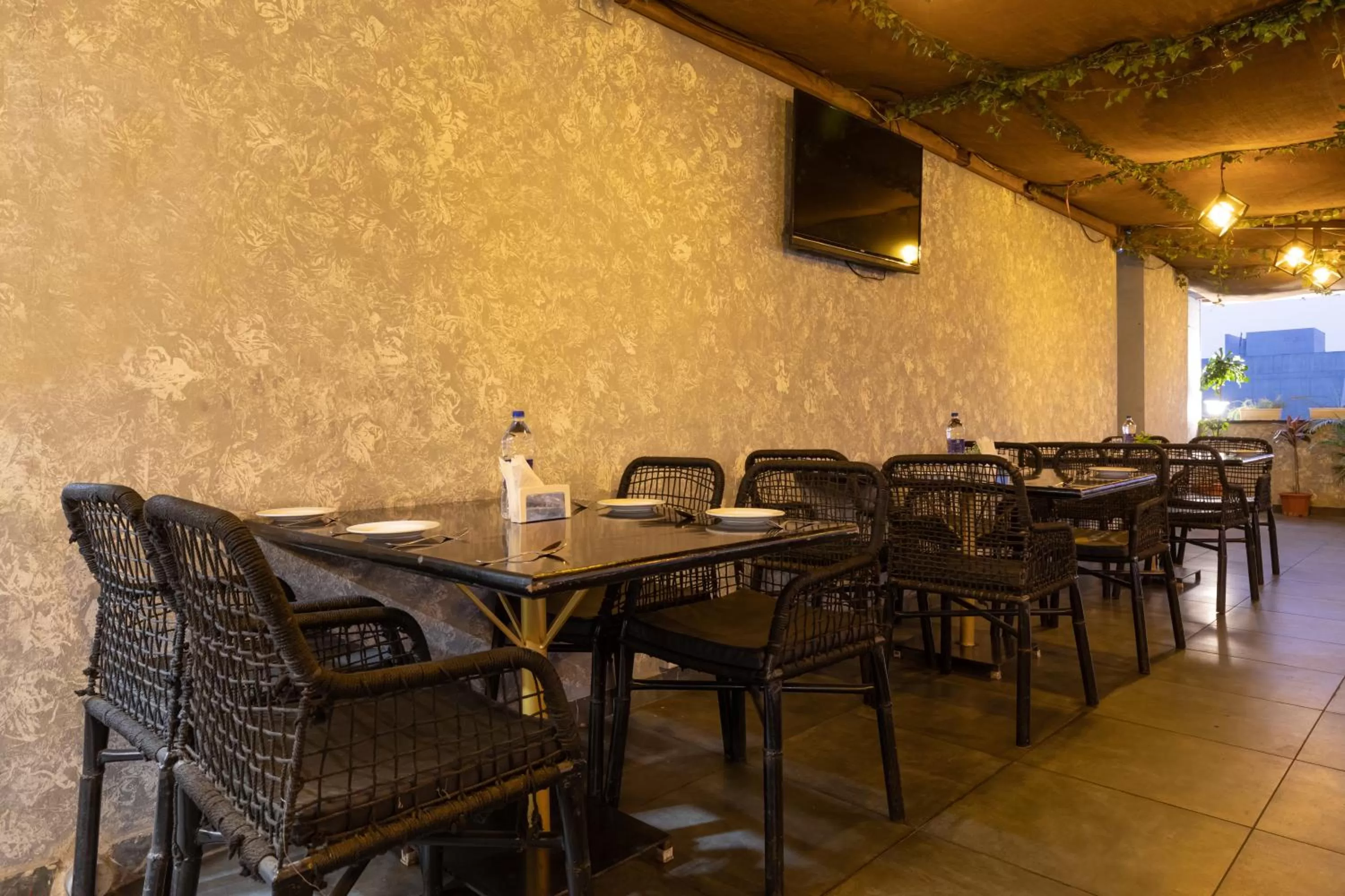 Restaurant/places to eat in The Grand Shaurya