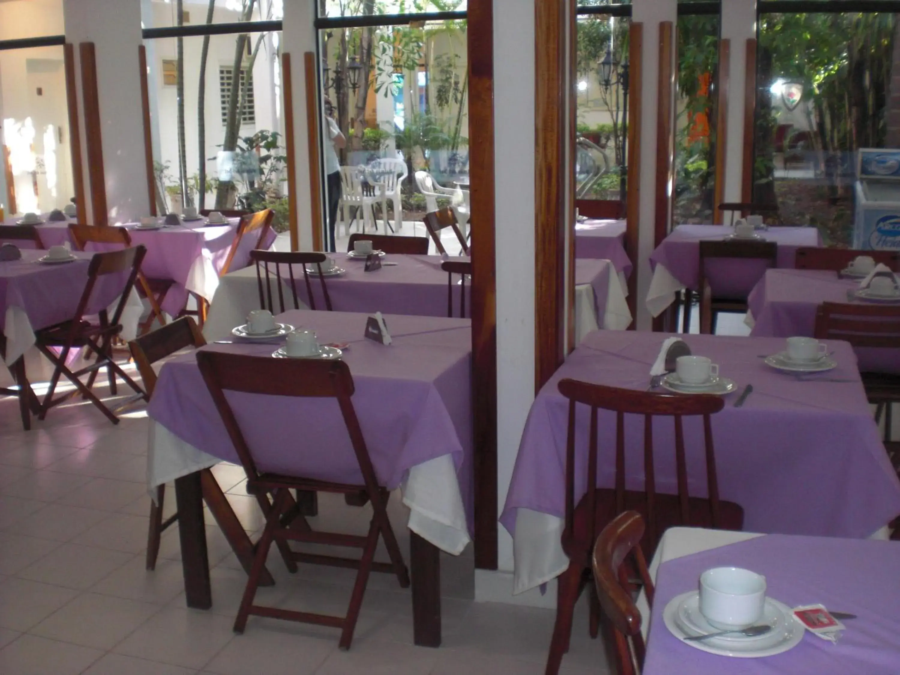 Restaurant/Places to Eat in Hotel Palmas del Sol