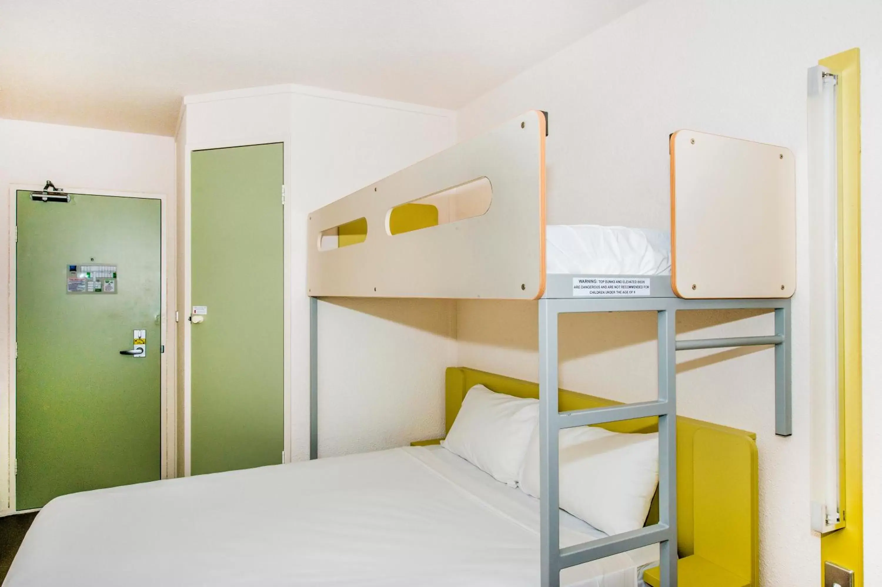 Photo of the whole room, Bunk Bed in ibis Budget - Dandenong