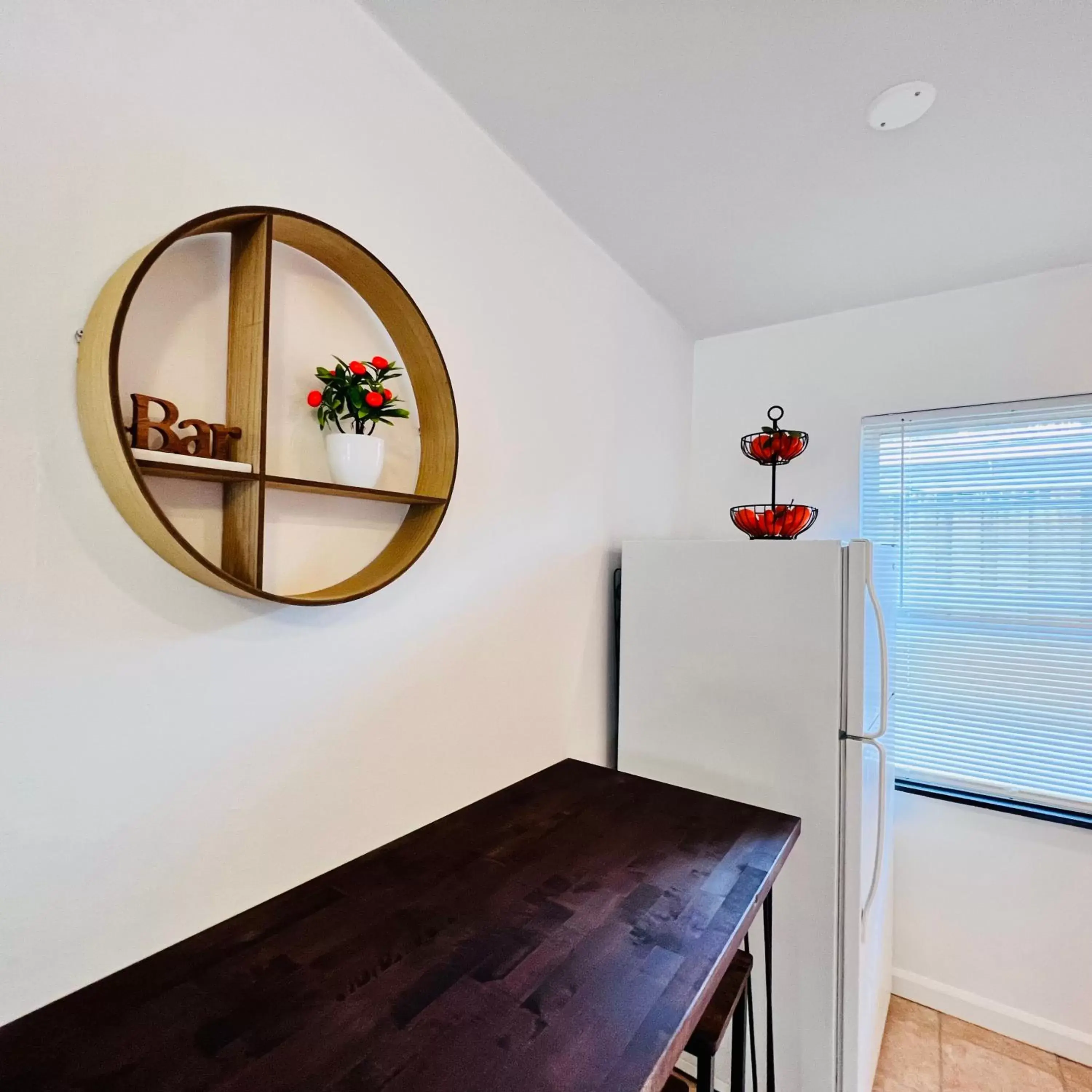 Kitchen or kitchenette, Dining Area in Coco Bay Vacation Condos