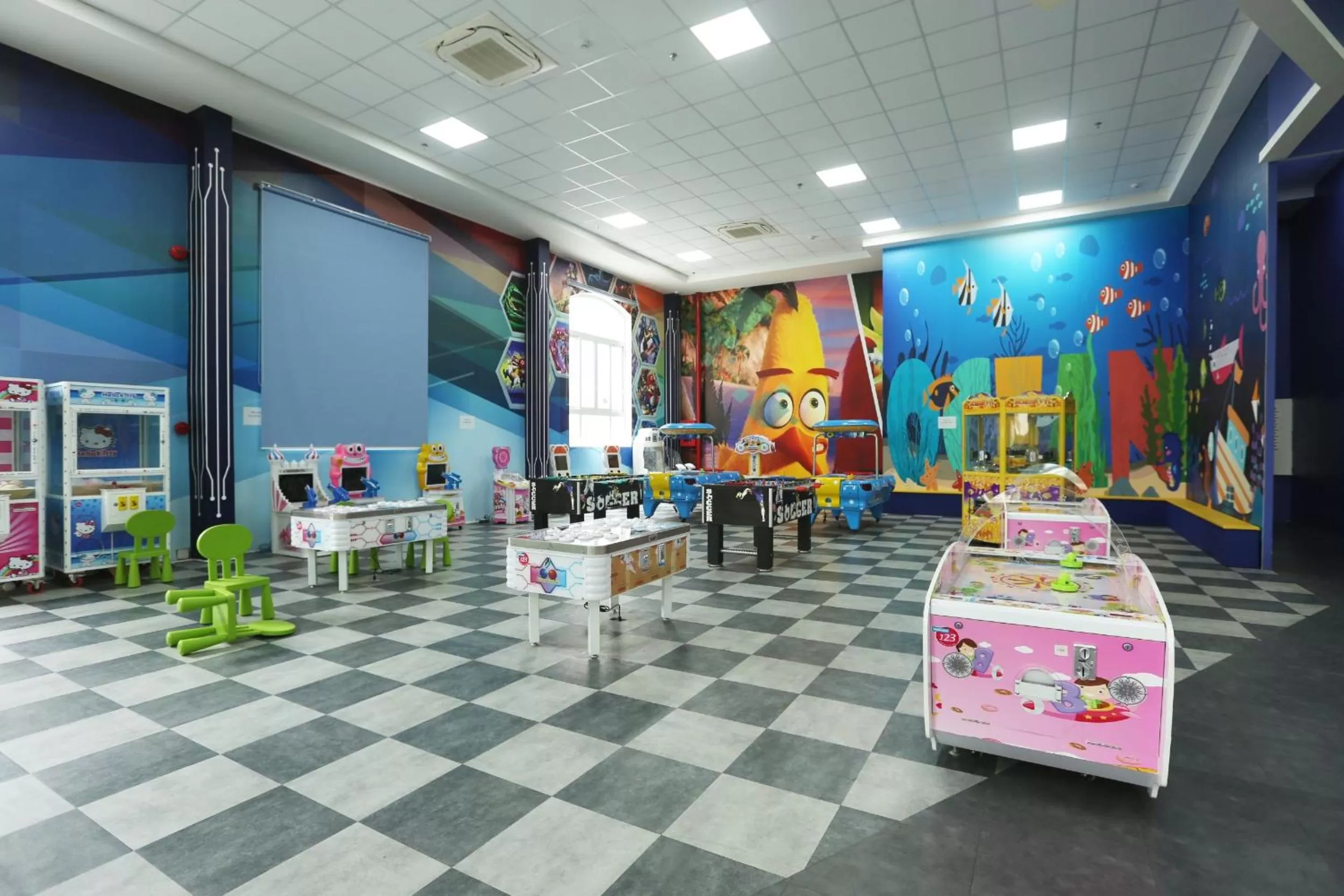 Game Room, Kid's Club in Hoang Hung Hotel