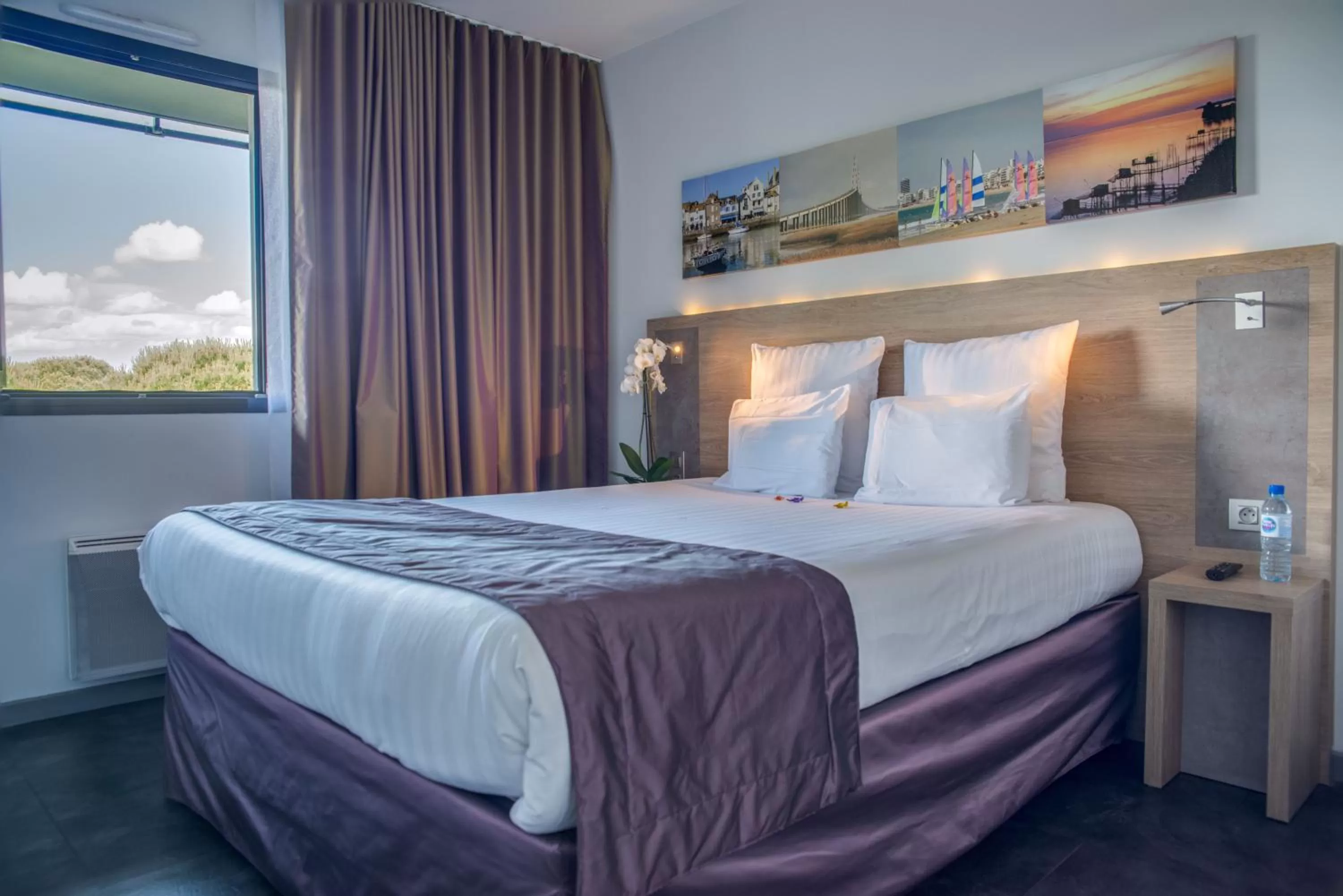 Photo of the whole room, Bed in Best Western Les Aureliades Saint Nazaire