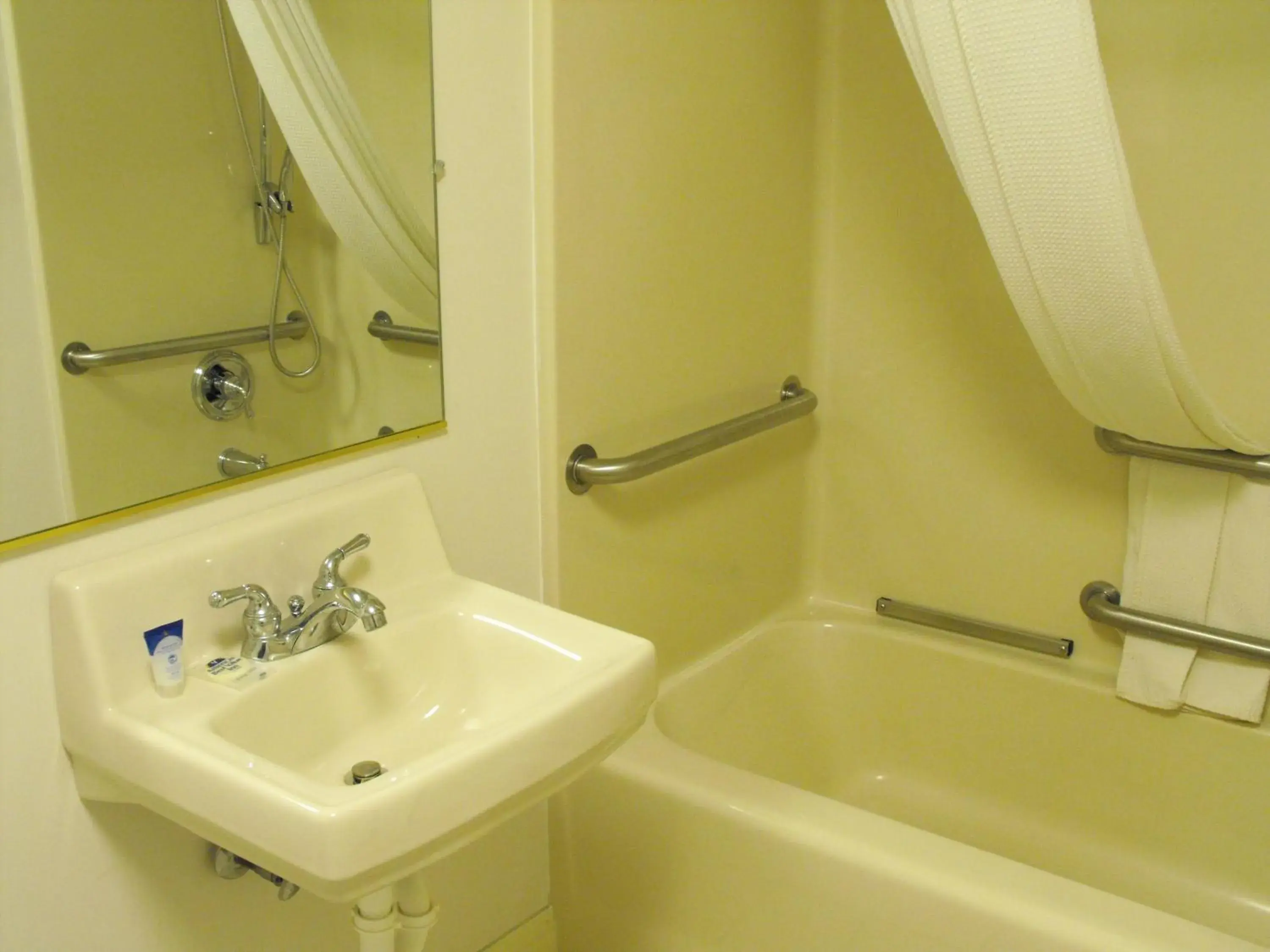 Americas Best Value Inn Three Rivers Americas Best Value Inn Three Rivers