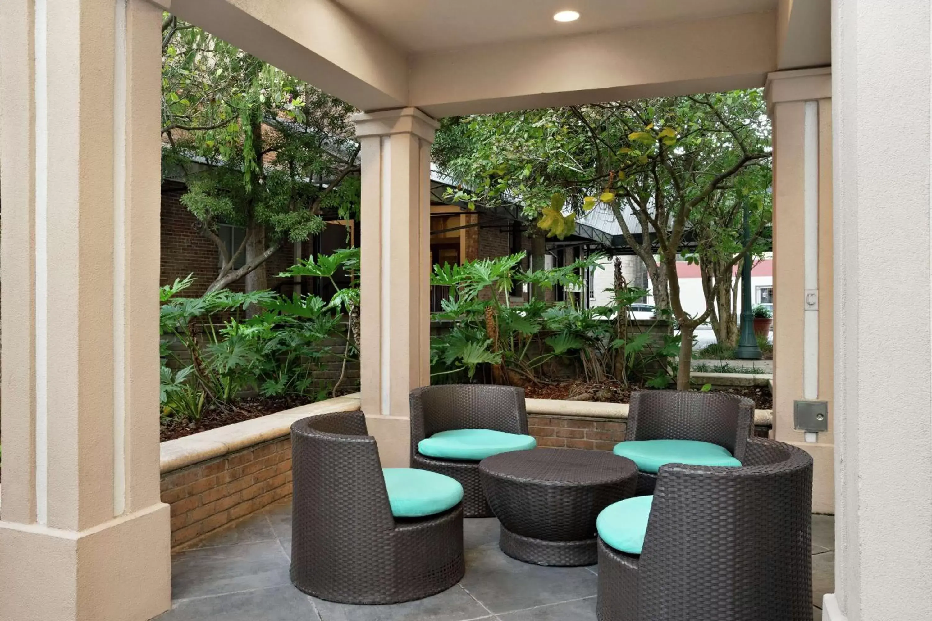 Inner courtyard view in Hilton Garden Inn New Orleans Convention Center