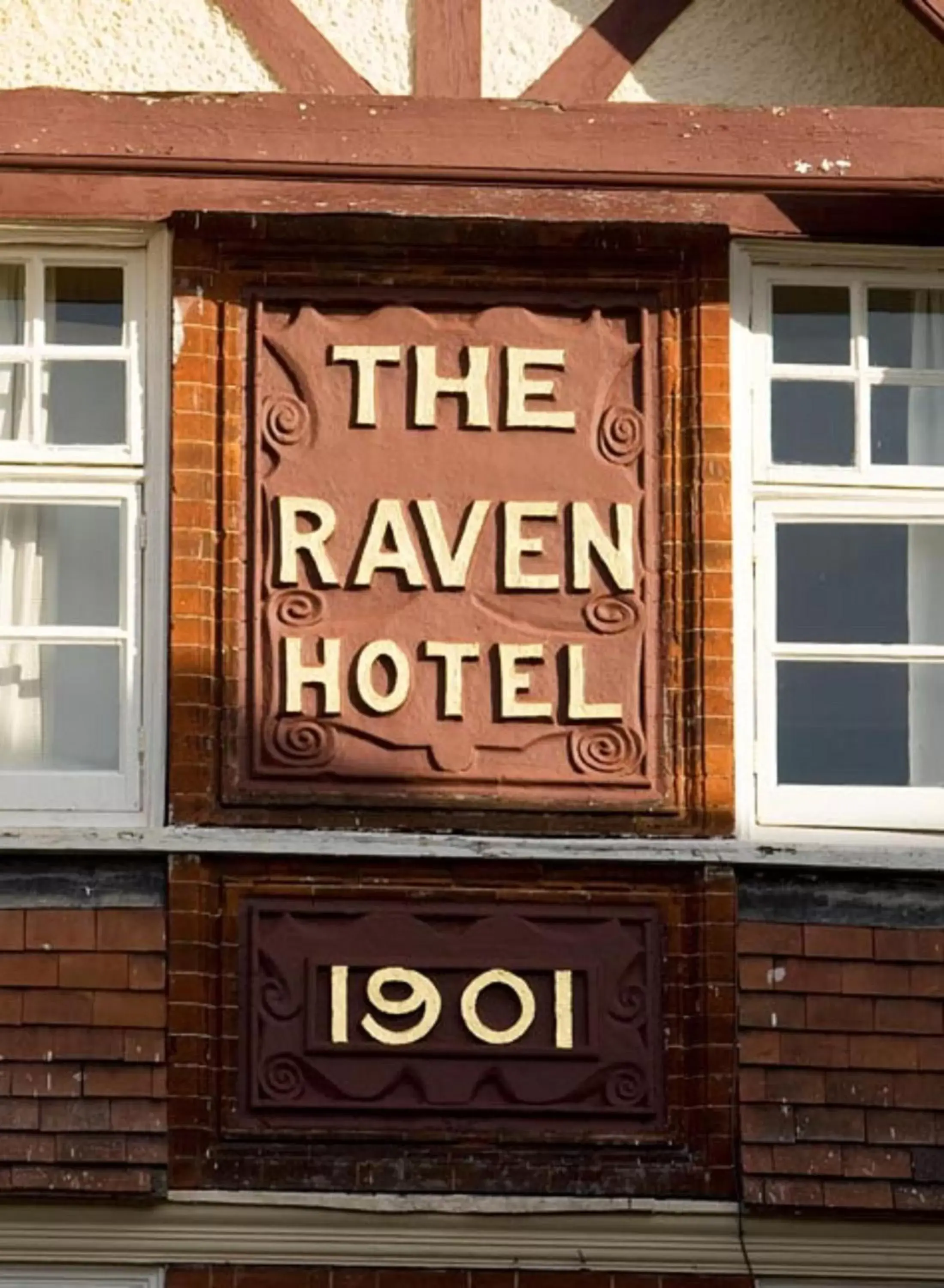 Facade/entrance, Property Logo/Sign in Raven Hotel by Greene King Inns
