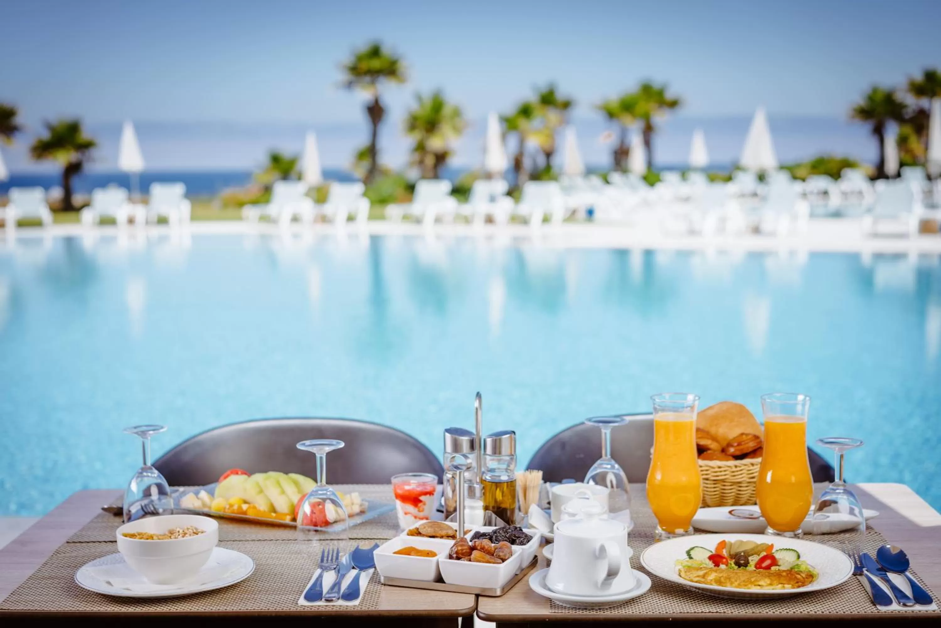 Food and drinks in Lixus Beach Resort - All Inclusive