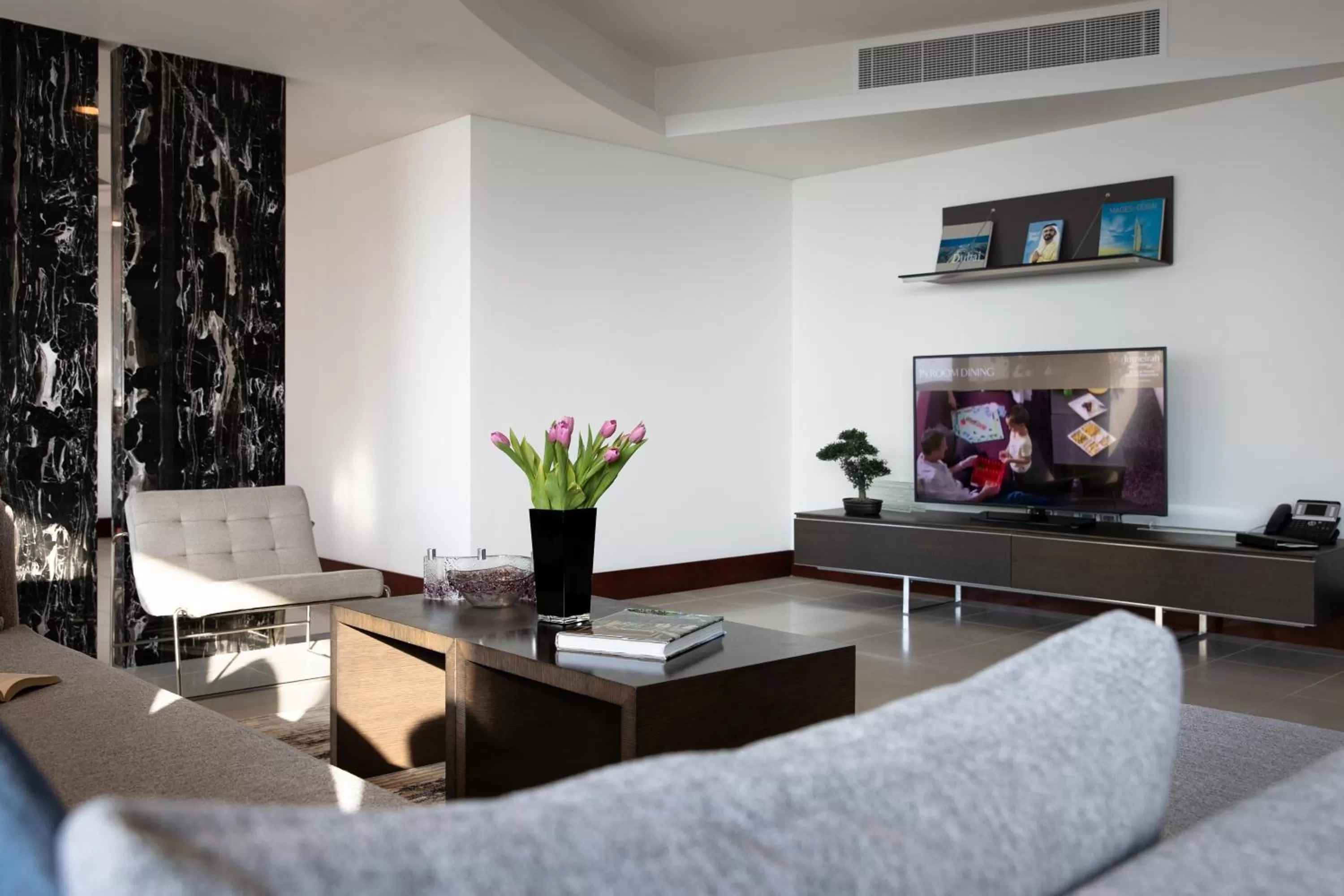 TV and multimedia in Jumeirah Living World Trade Centre Dubai