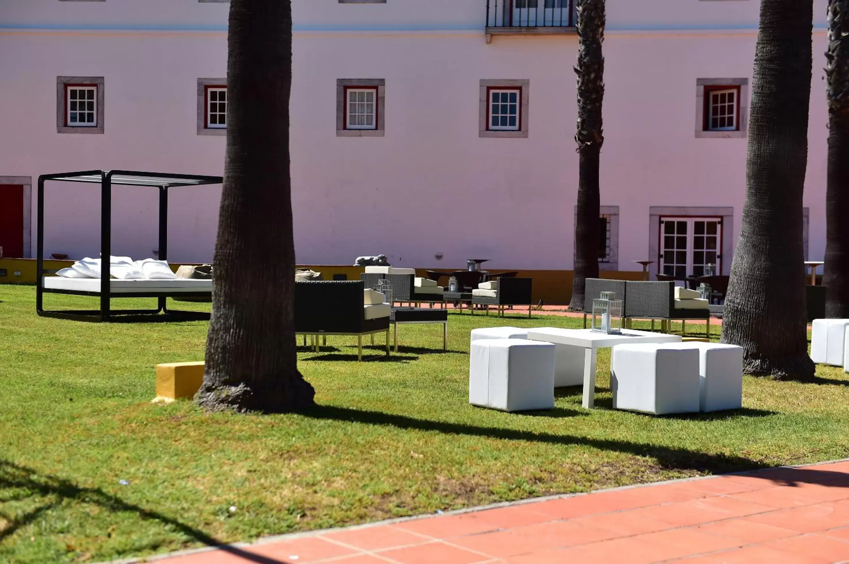 Swimming pool, Garden in Pousada Convento de Beja