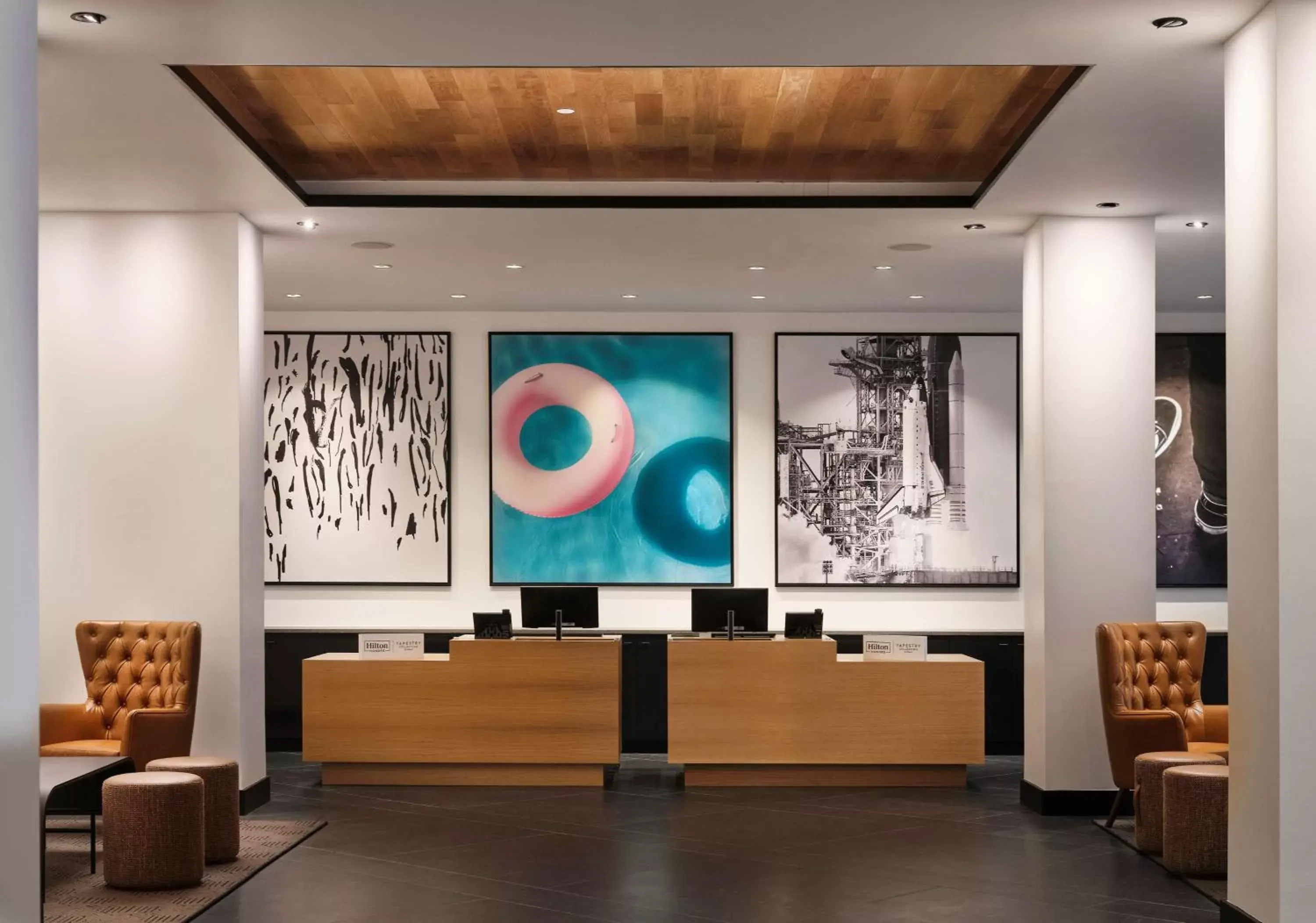 Lobby or reception in The Landing at Hampton Marina, Tapestry Collection by Hilton