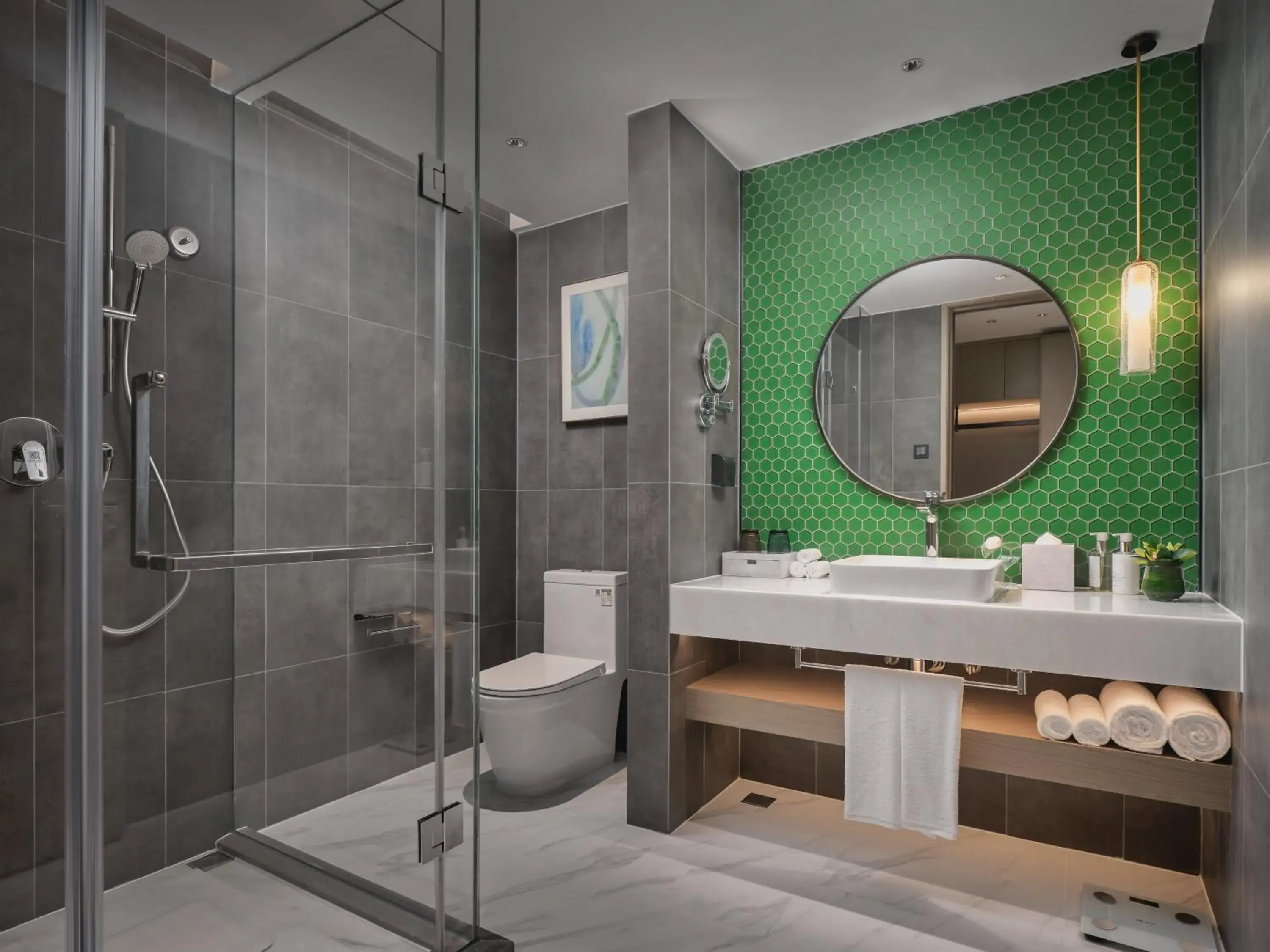 Toilet, Bathroom in Holiday Inn & Suites Kunshan Huaqiao, an IHG Hotel