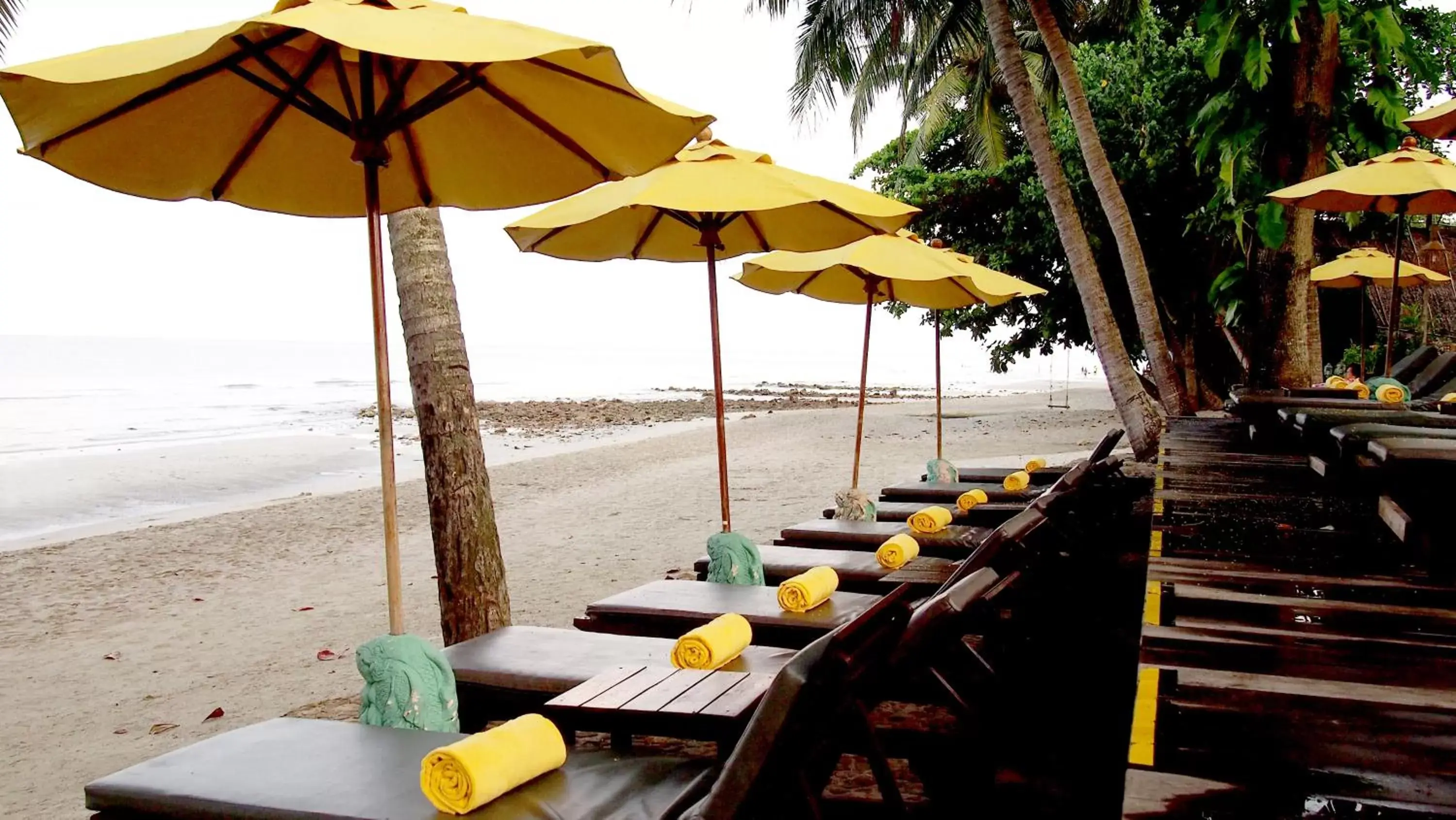 Swimming pool, Restaurant/Places to Eat in Banpu Koh Chang Resort