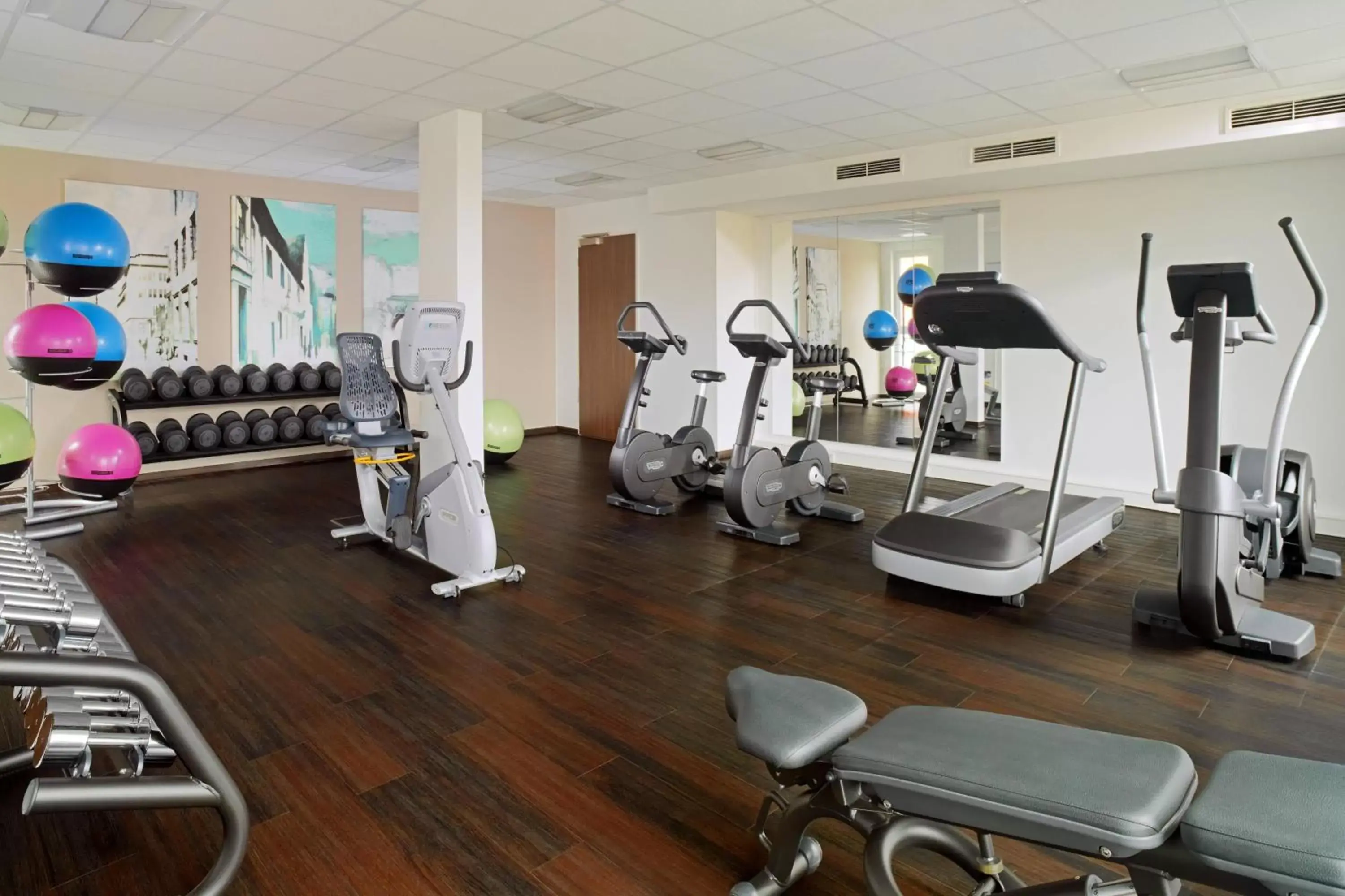 Fitness centre/facilities, Fitness Center/Facilities in Courtyard by Marriott Cologne