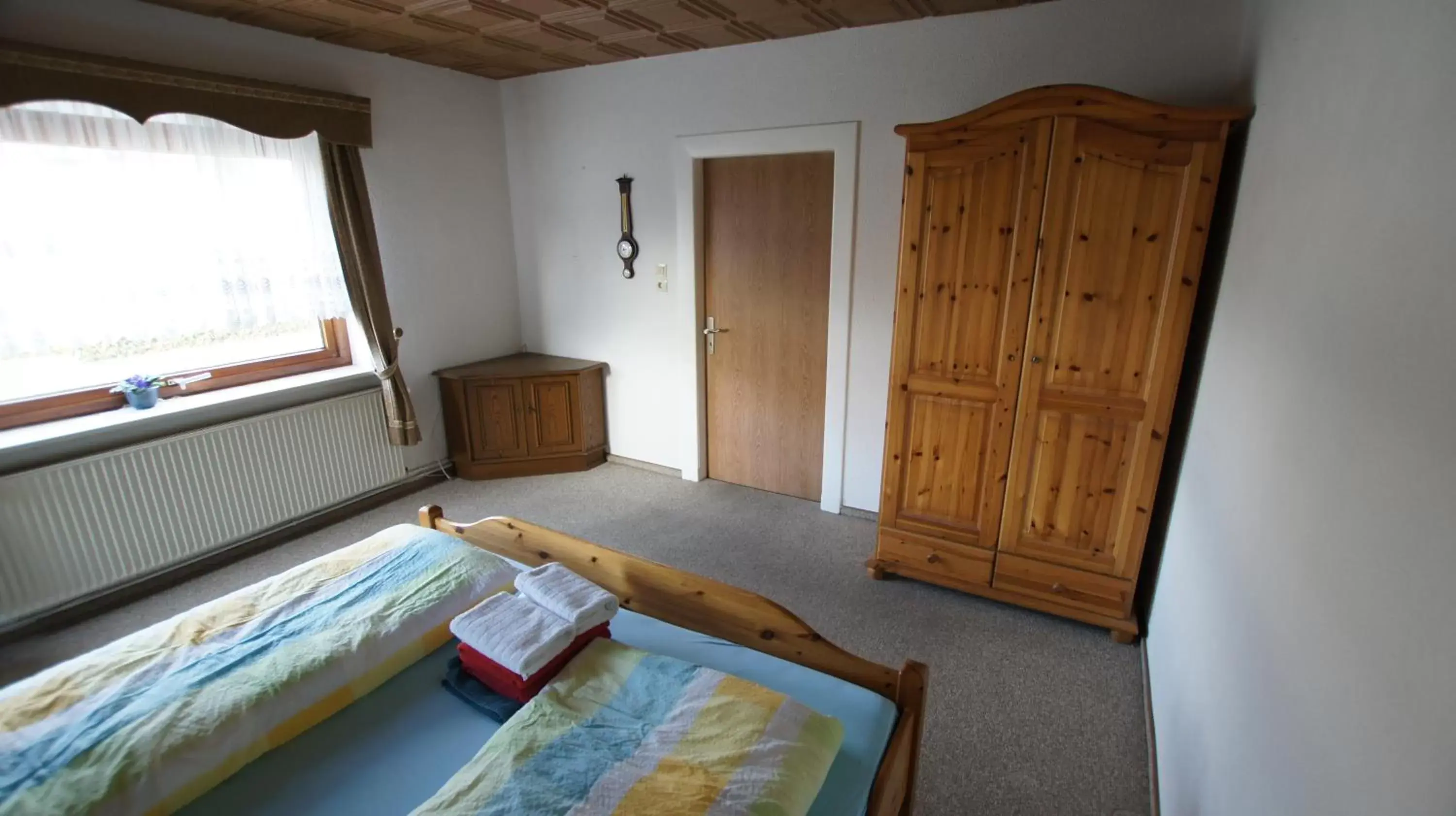 Three-Bedroom Apartment in Hotel Dorfkrug Büsum - günstige Altbauzimmer Am Oland Three-Bedroom Apartment in Hotel Dorfkrug Büsum - günstige Altbauzimmer Am Oland