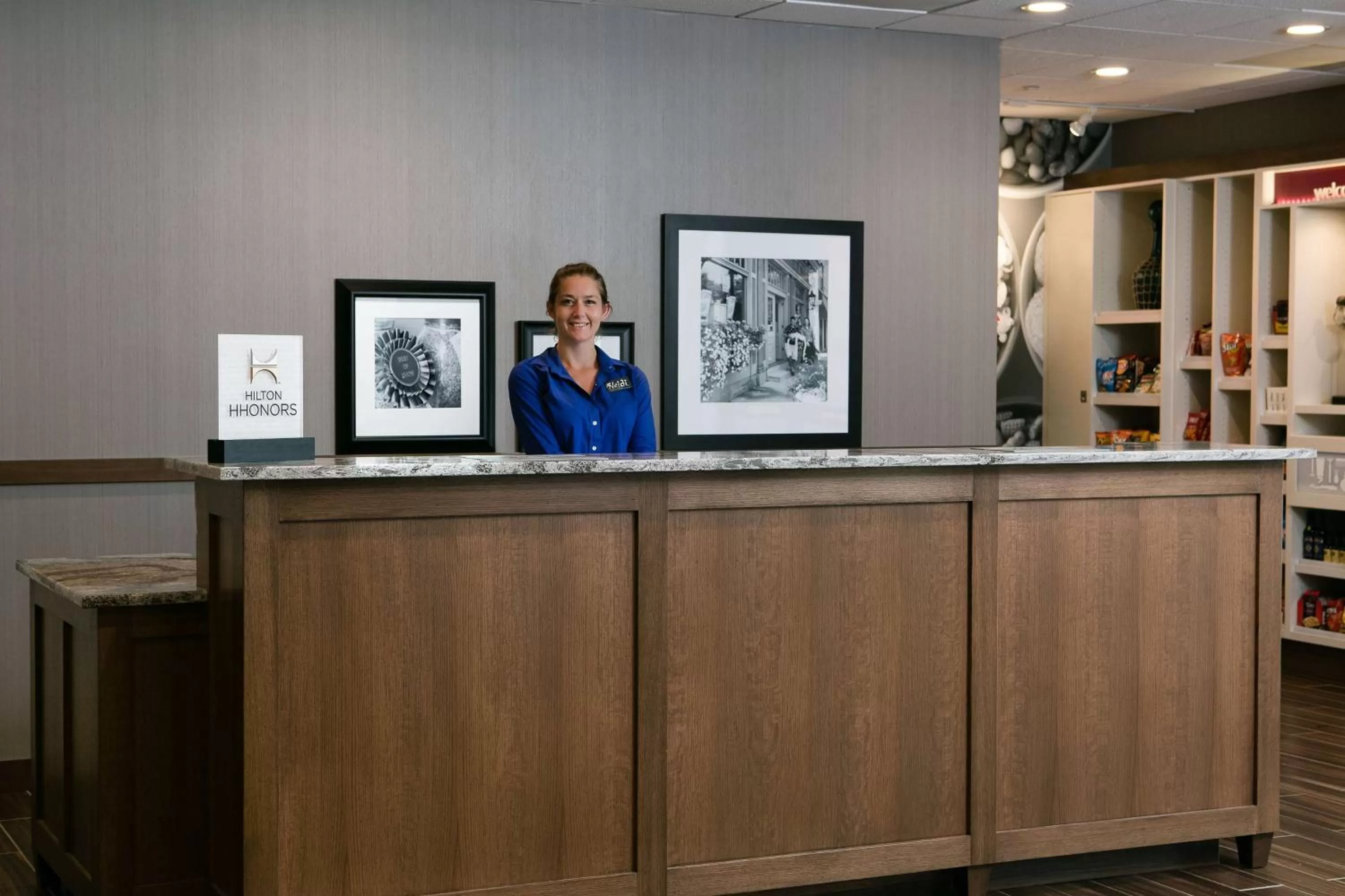 Lobby or reception in Hampton Inn & Suites Mason City, IA