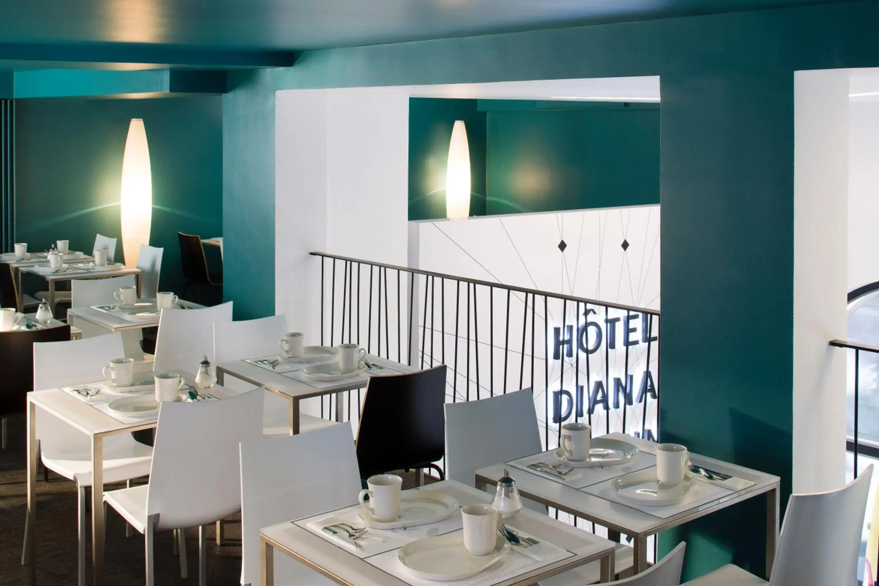 Buffet breakfast, Restaurant/Places to Eat in Hôtel Diana Dauphine