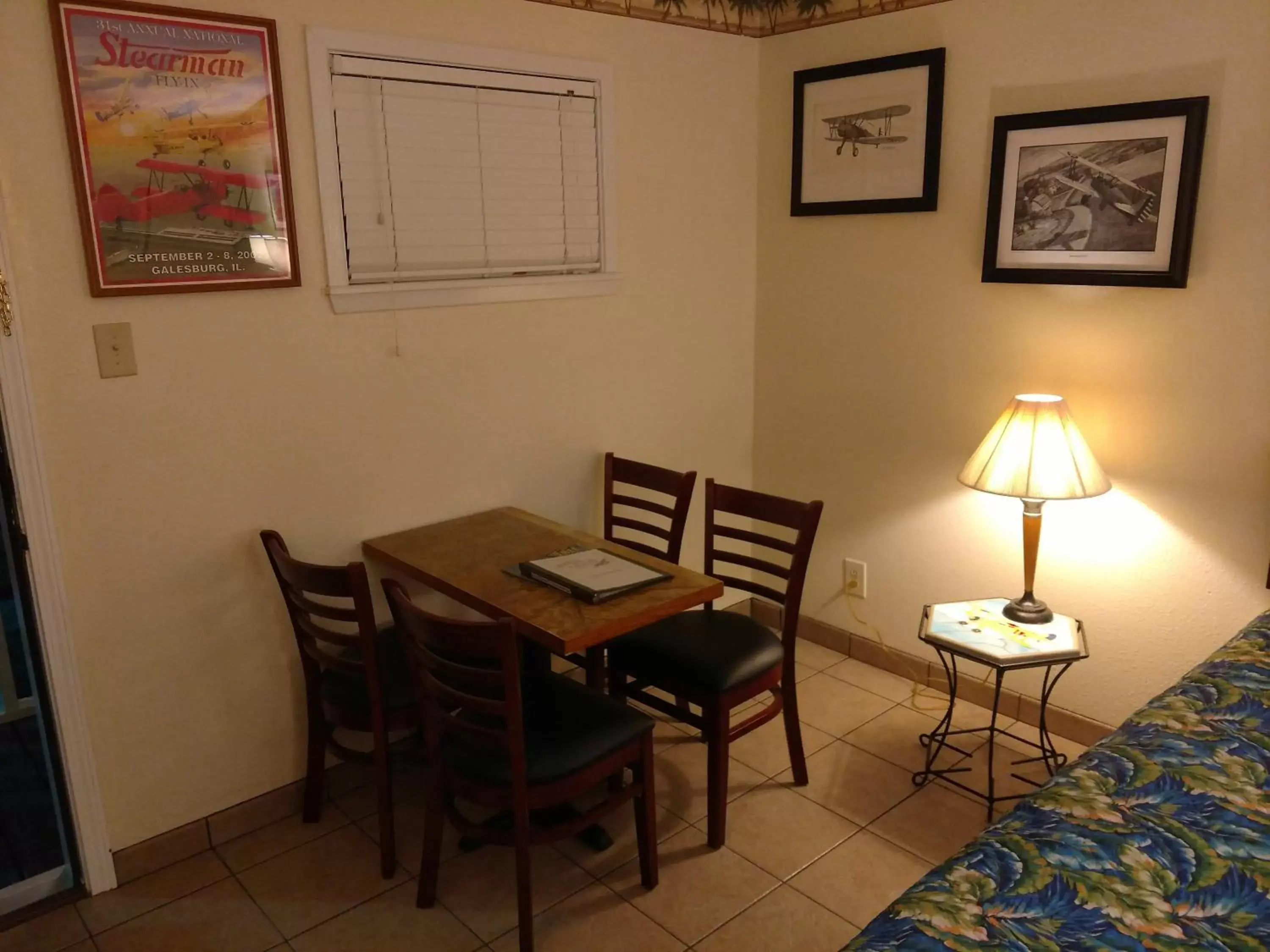 Decorative detail, Dining Area in Amelia's Landing