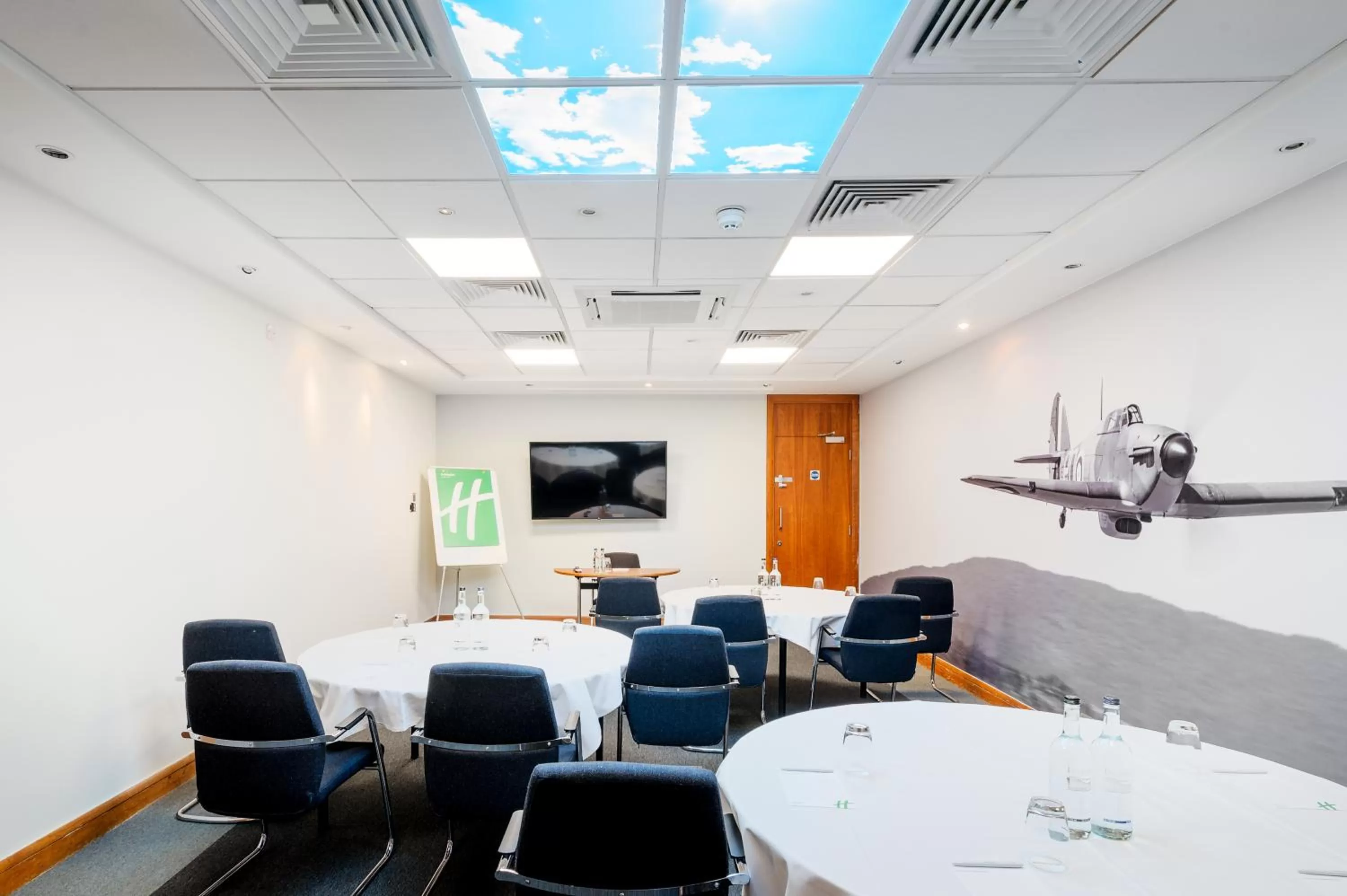 Meeting/conference room in Holiday Inn Rochester-Chatham by IHG