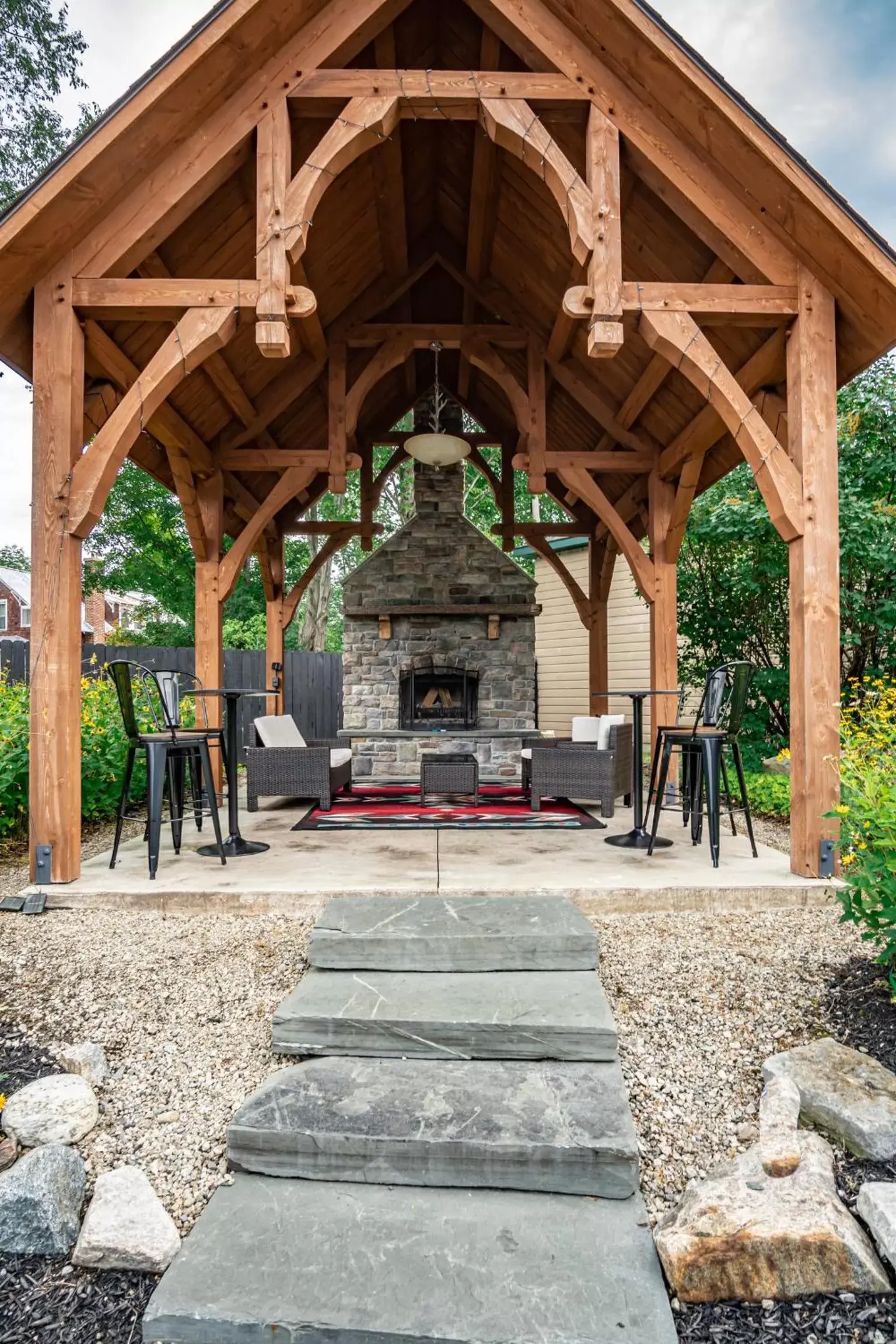 Facade/Entrance in The Alpine Lodge