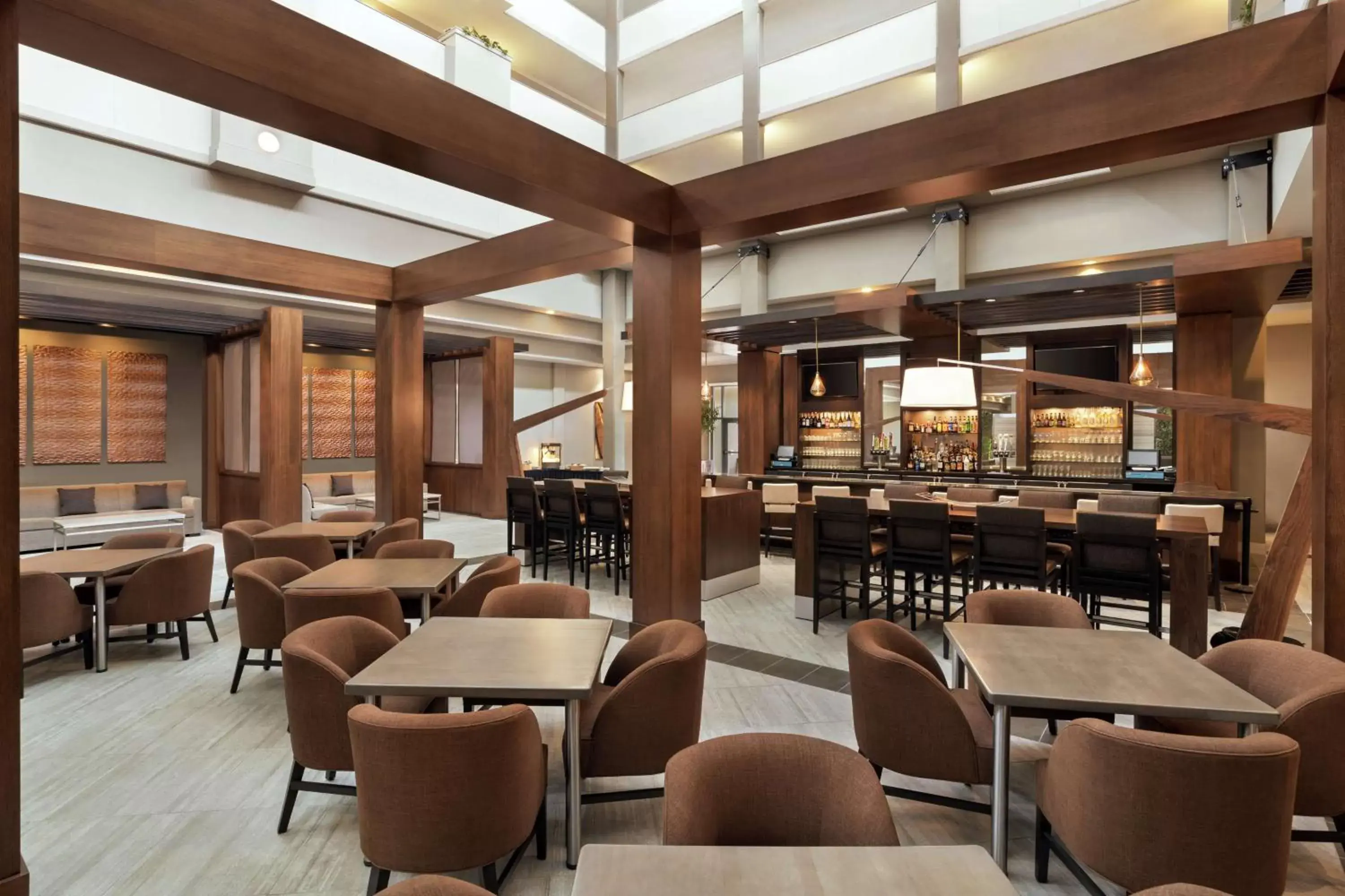 Dining area, Restaurant/Places to Eat in Embassy Suites Brunswick