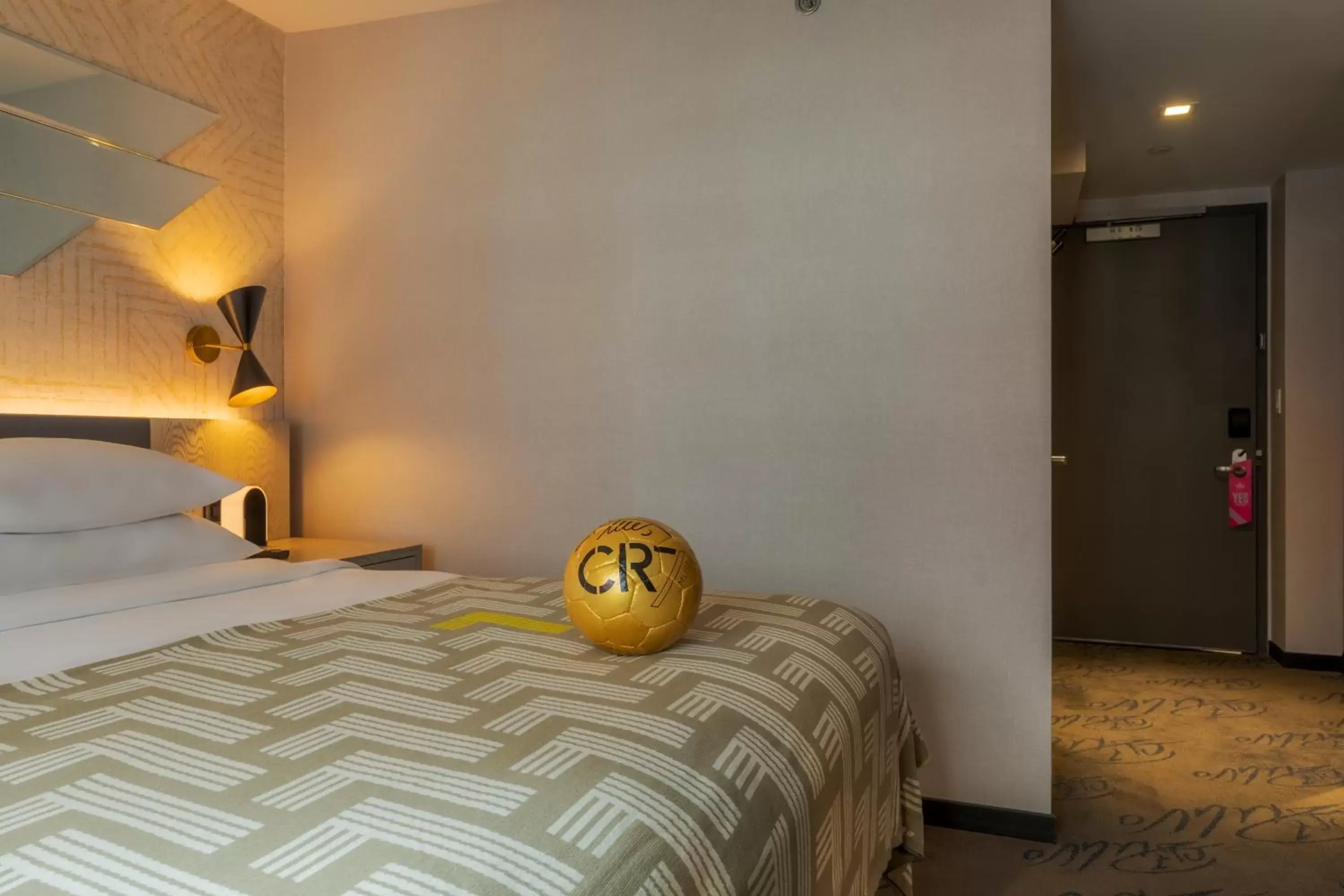 Decorative detail, Bed in Pestana CR7 Times Square