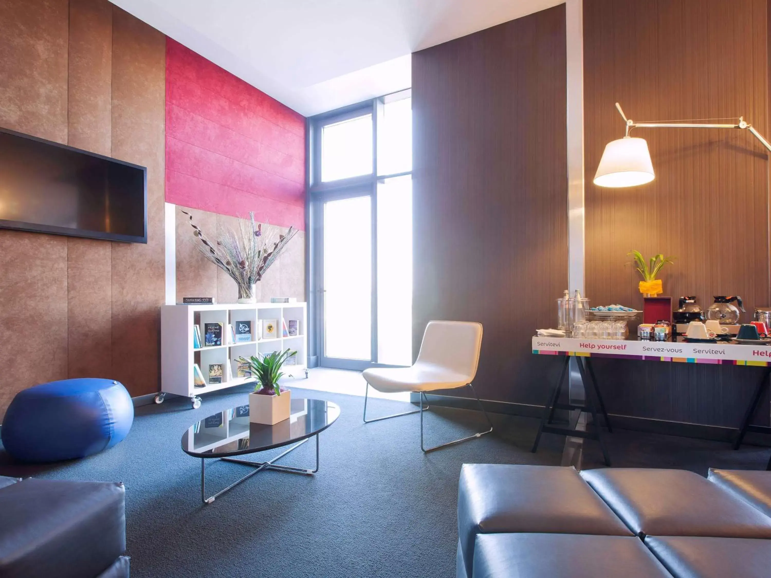 Property building in Ibis Styles Roma Eur