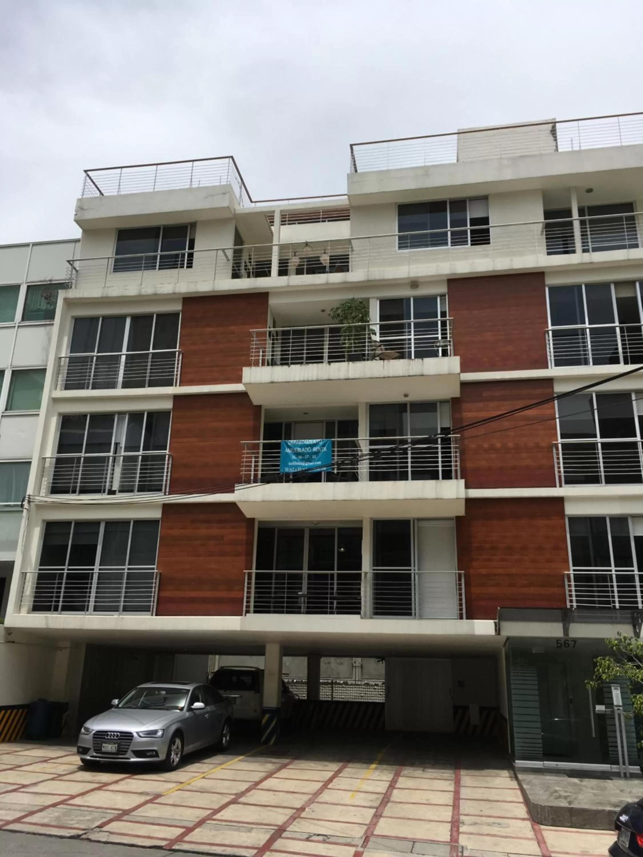 Facade/entrance in Grupo Kings Suites - Monte Chimborazo 567