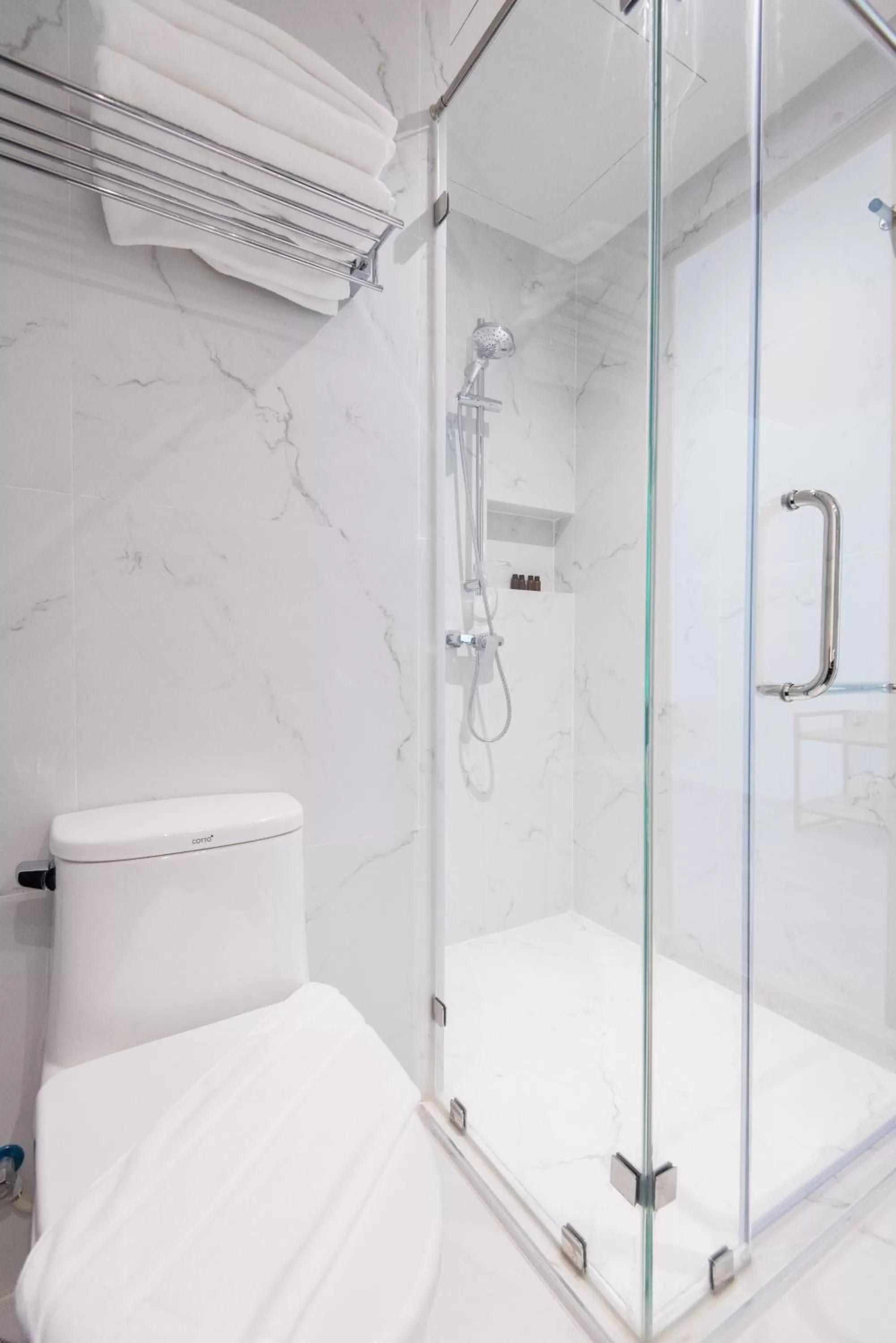 Shower in Madison Bangkok Hotel