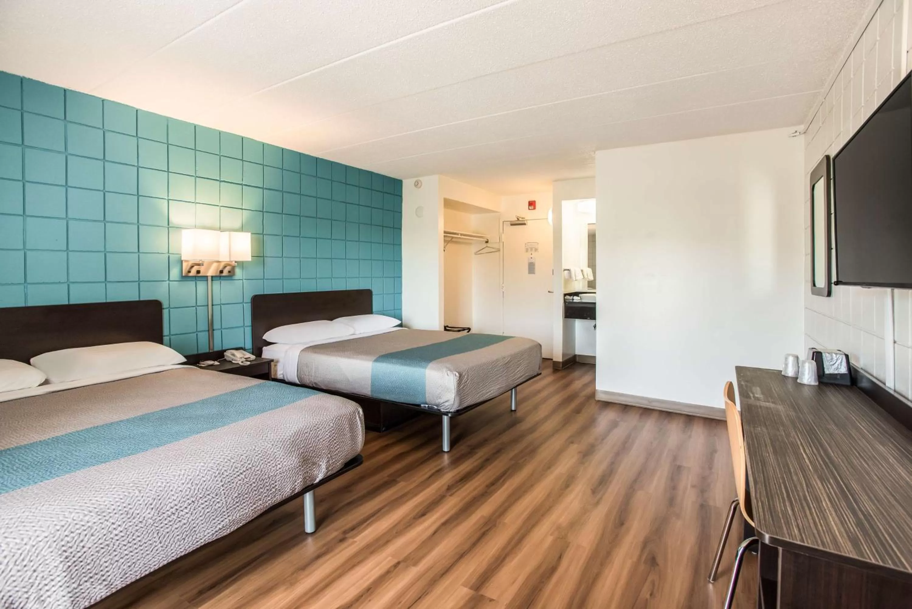 Photo of the whole room, Bed in Motel 6-Somers Point, NJ - Ocean City - Wild Wood Beach