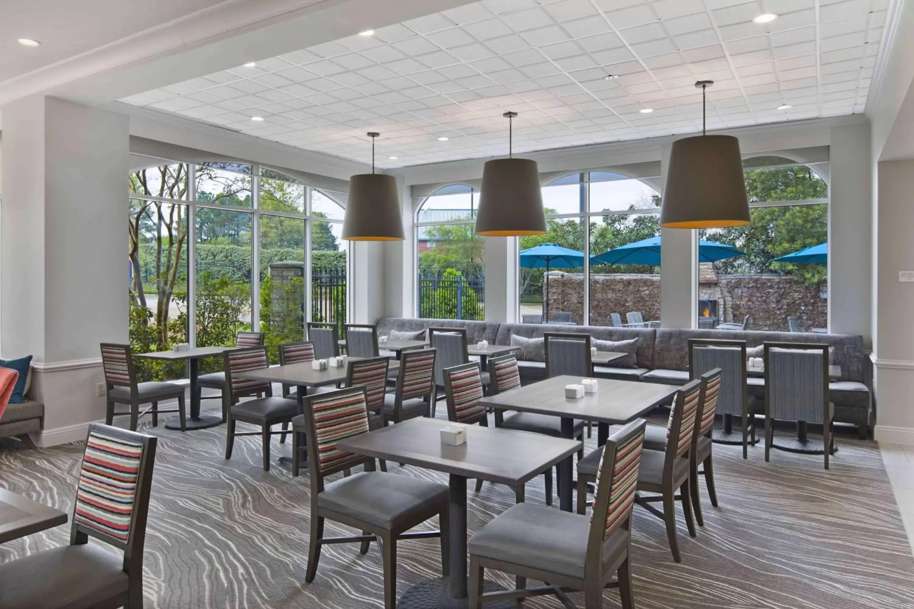 Dining area, Restaurant/Places to Eat in Hilton Garden Inn Jackson-Madison